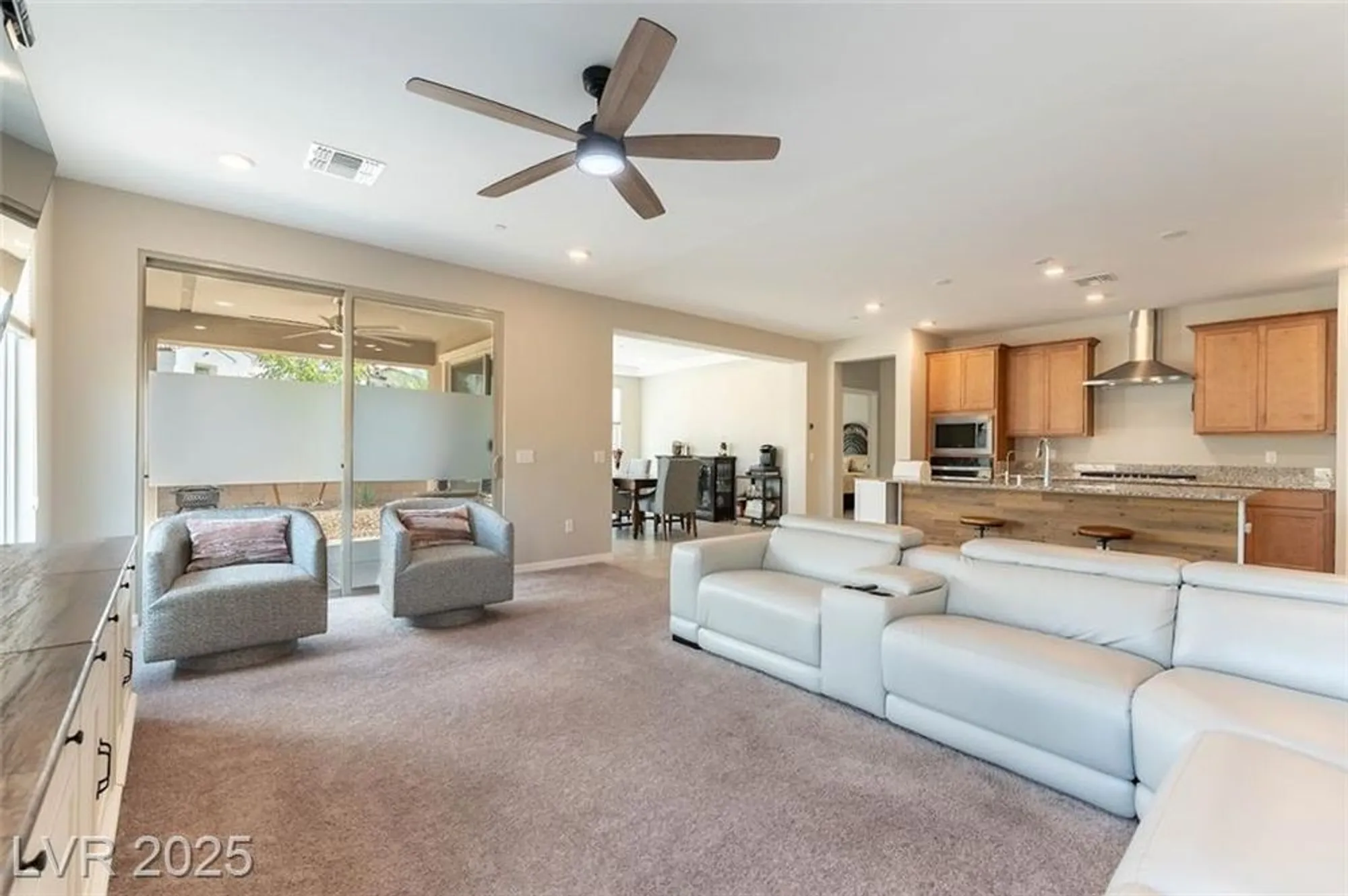 Property Slideshow image 14 of 30 | 127 crimson cactus ave, Henderson, NV, 89011
