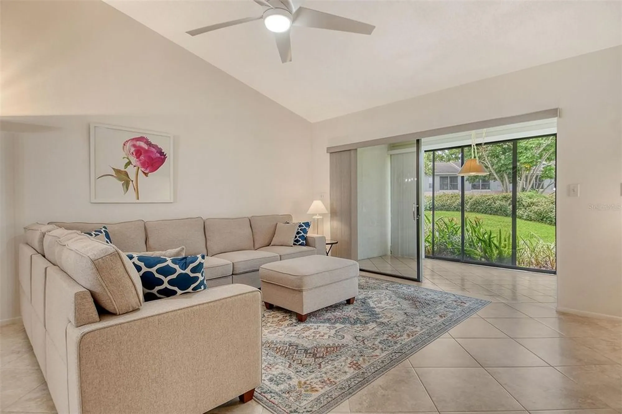 Property Slideshow image 9 of 59 | 5956 clubside dr # 7651, Sarasota, FL, 34243