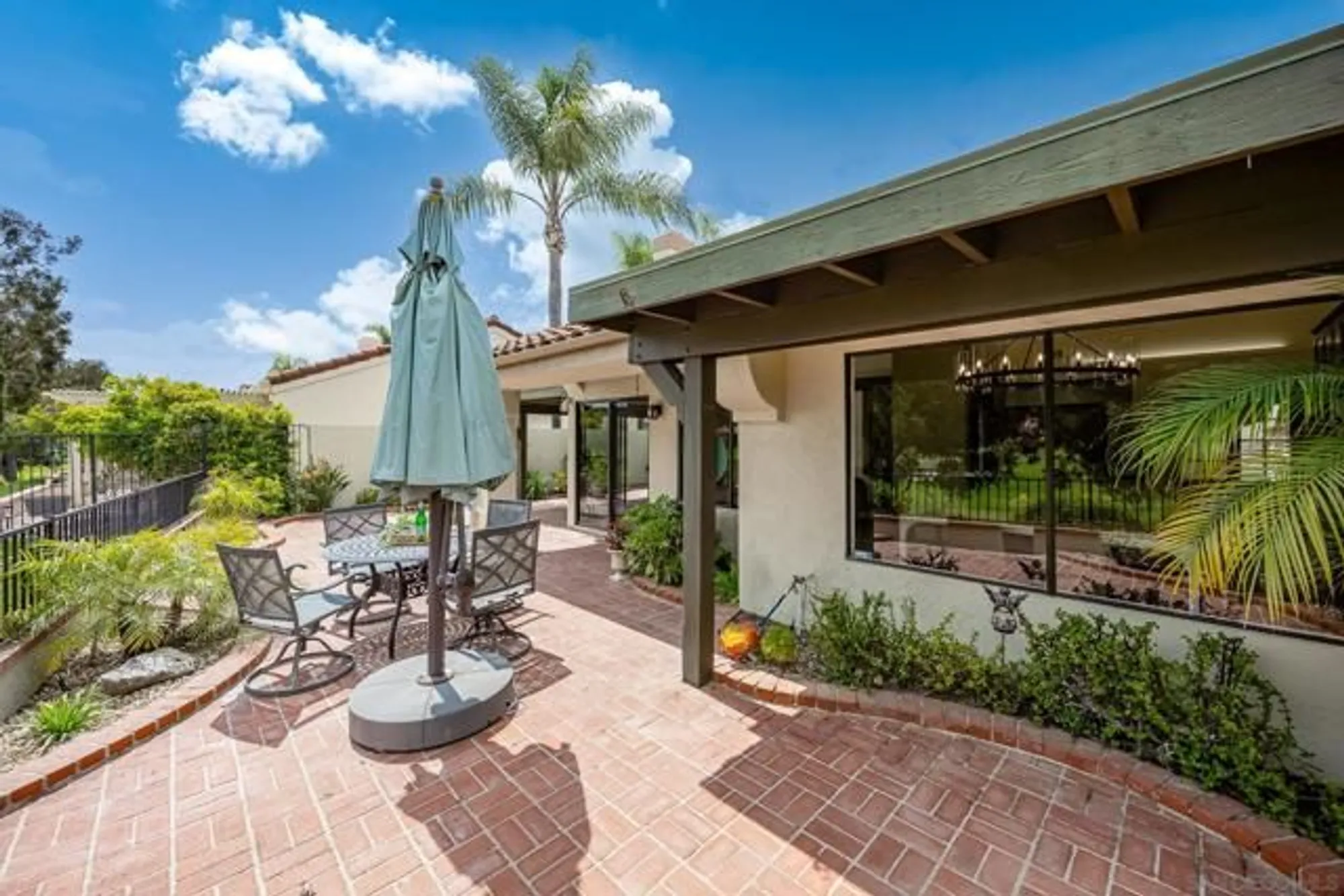 Property Slideshow image 32 of 56 | 17680 caminito balata, San Diego, CA, 92128