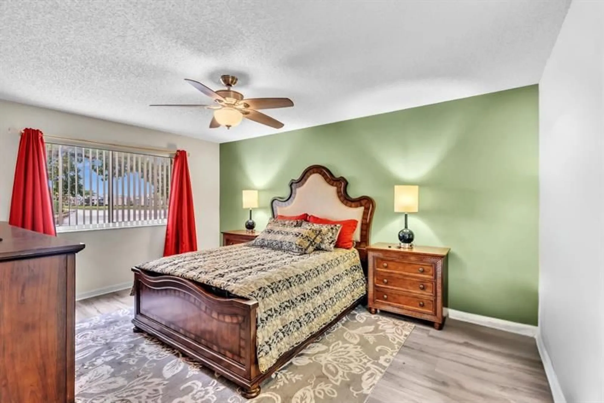 Property Slideshow image 20 of 65 | 9587 weldon cir b211, Tamarac, FL, 33321