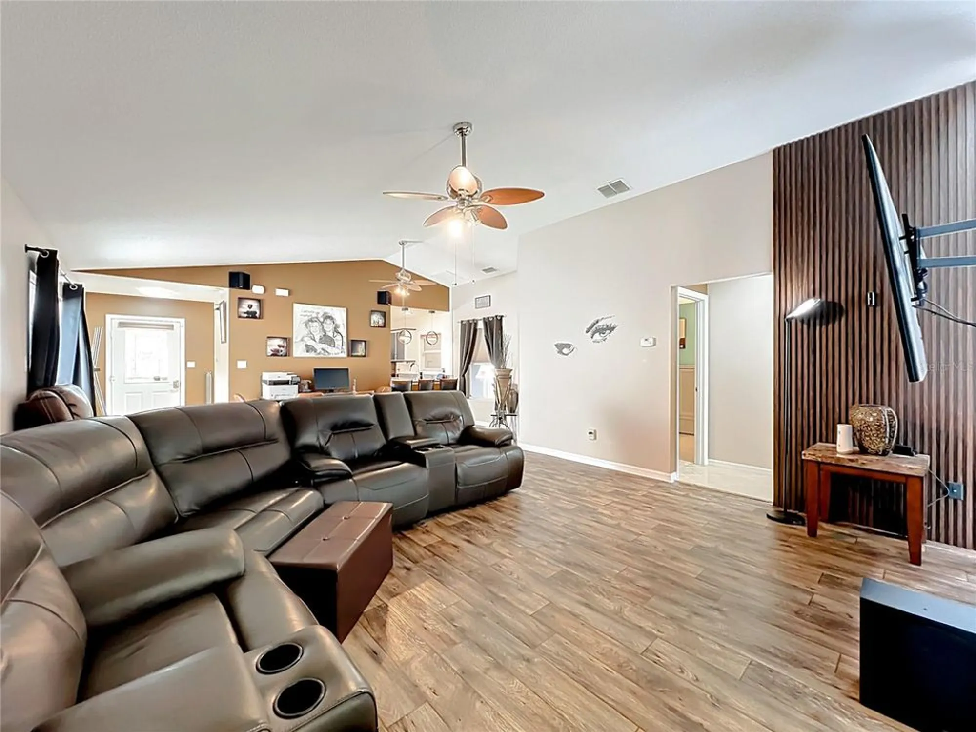 Property Slideshow image 14 of 39 | 4913 heron run cir, Leesburg, FL, 34748