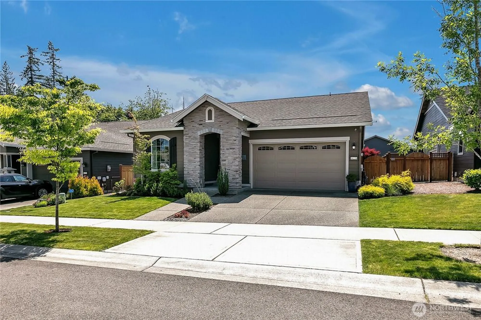 Property Slideshow image 25 of 32 | 18220 147th st, Bonney Lake, WA, 98391