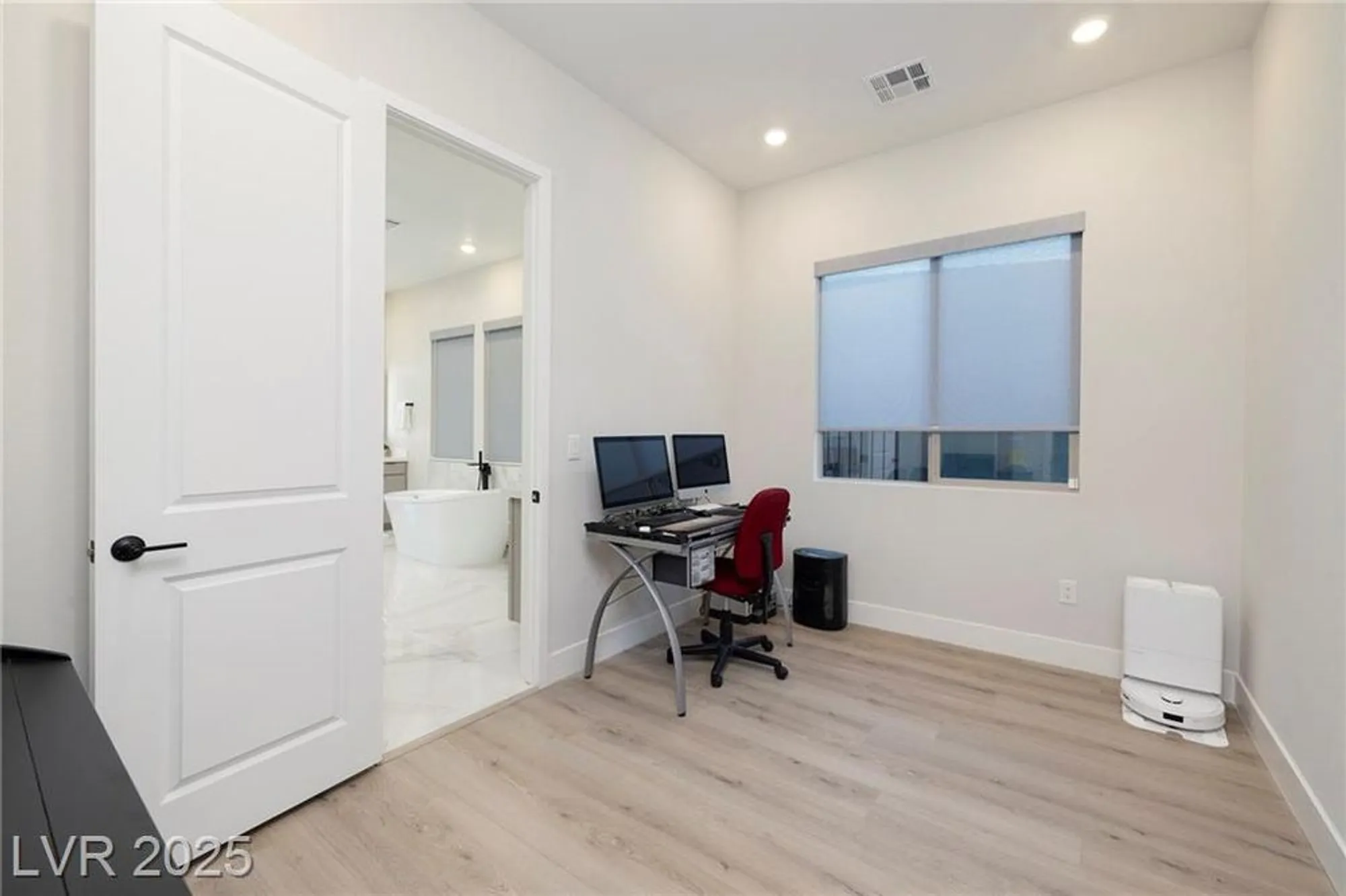 Property Slideshow image 35 of 63 | 351 tigullio ave, Henderson, NV, 89011