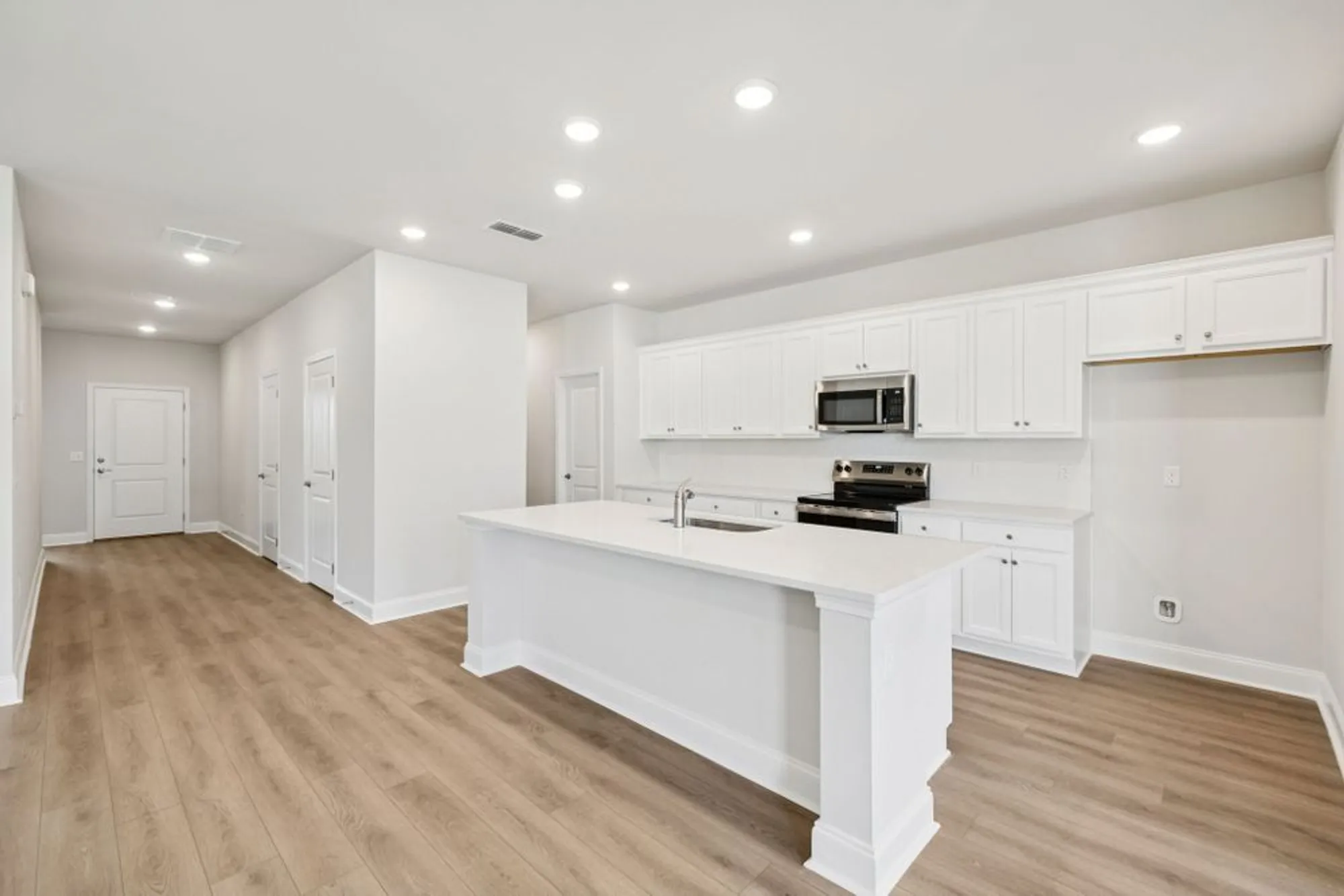 Property Slideshow image 14 of 50 | 360 stonehaus cir, Antioch, TN, 37013