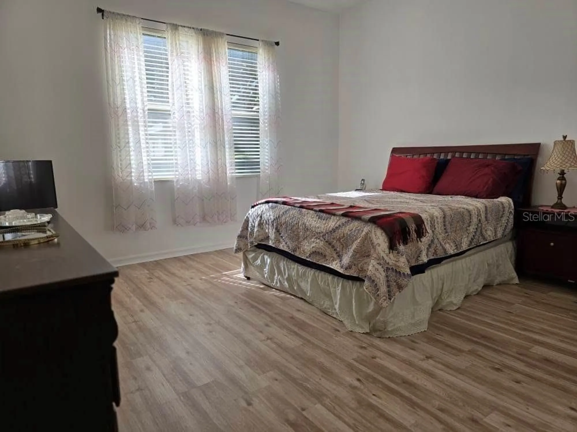 Property Slideshow image 14 of 49 | 108 crescent moon dr, Groveland, FL, 34736