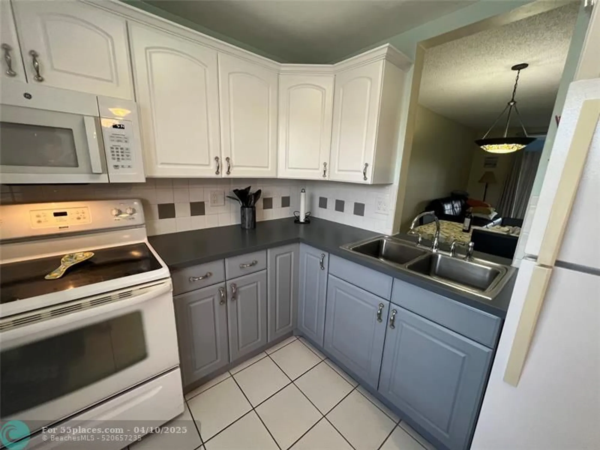 Property Slideshow image 1 of 36 | 5750 nw 64th ave 208, Tamarac, FL, 33319