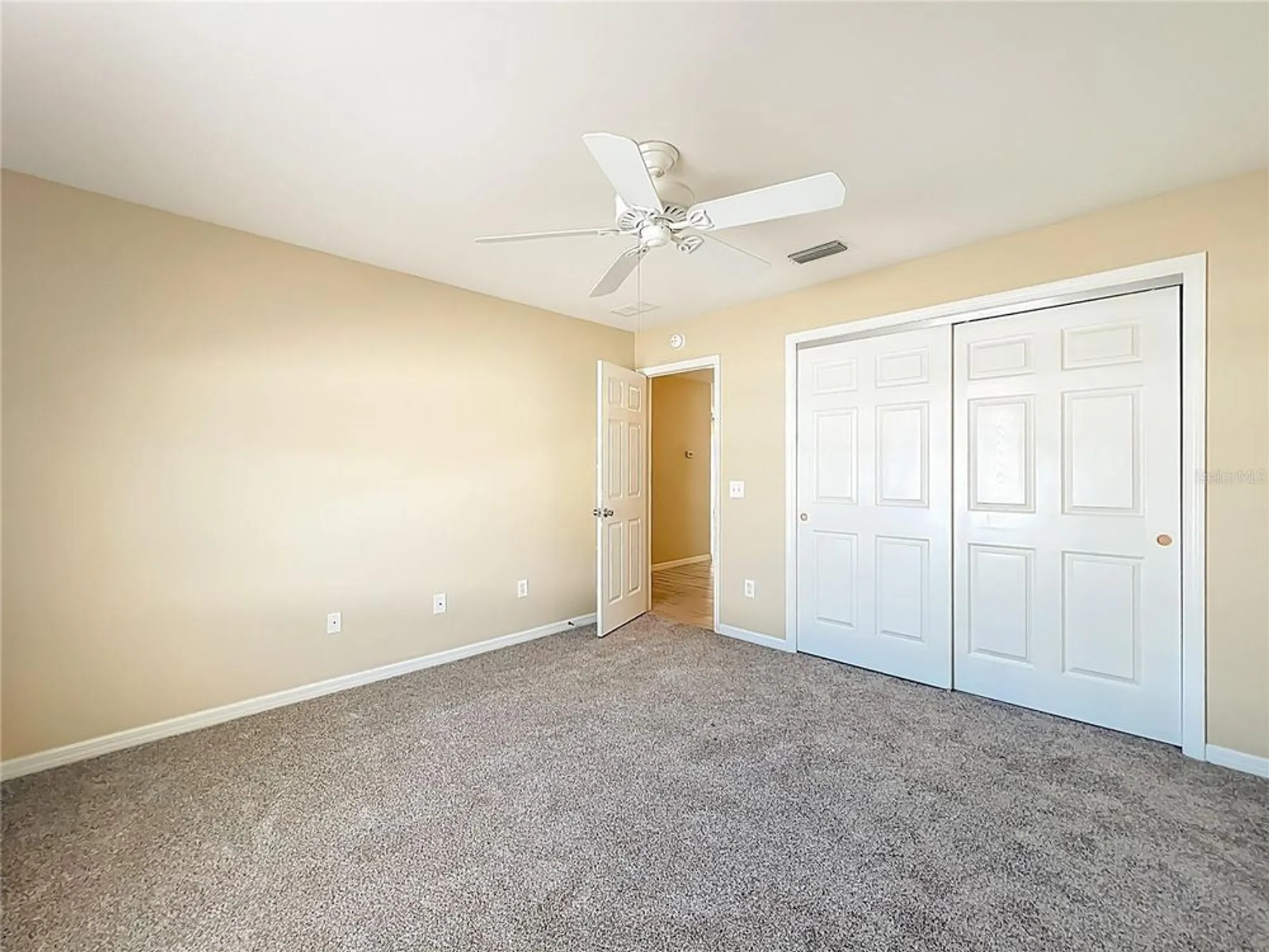 Property Slideshow image 10 of 14 | 1861 endsley ct, The Villages, FL, 32162