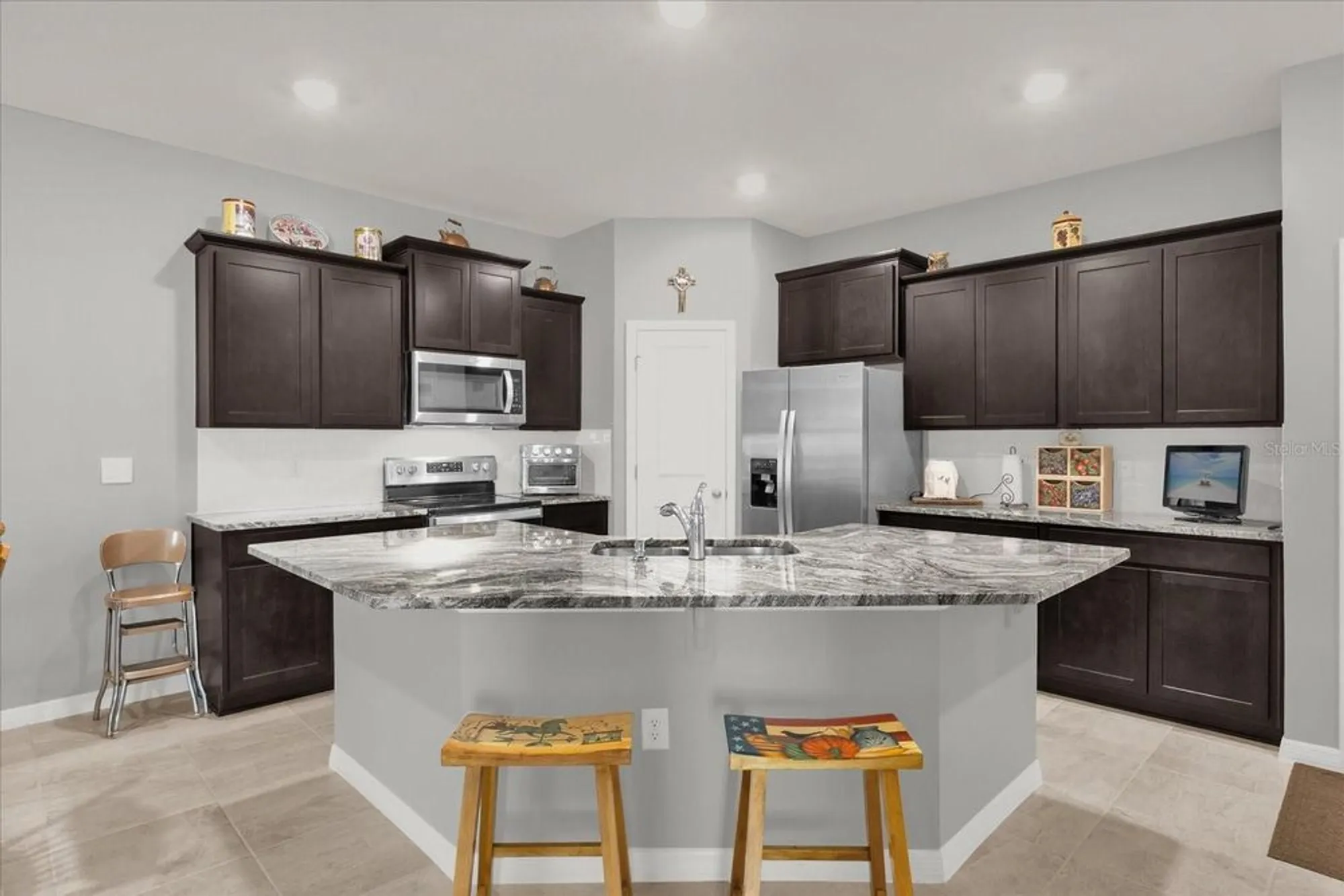 Property Slideshow image 6 of 30 | 5231 nw 48th pl, Ocala, FL, 34482