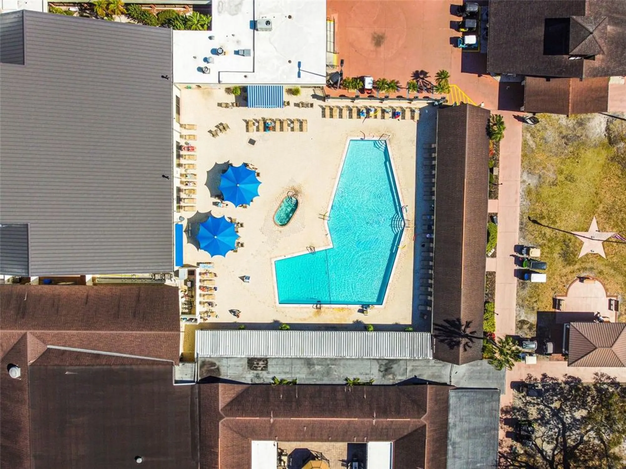 Property Slideshow image 94 of 100 | 1803 pineapple palm ct, Sun City Center, FL, 33573