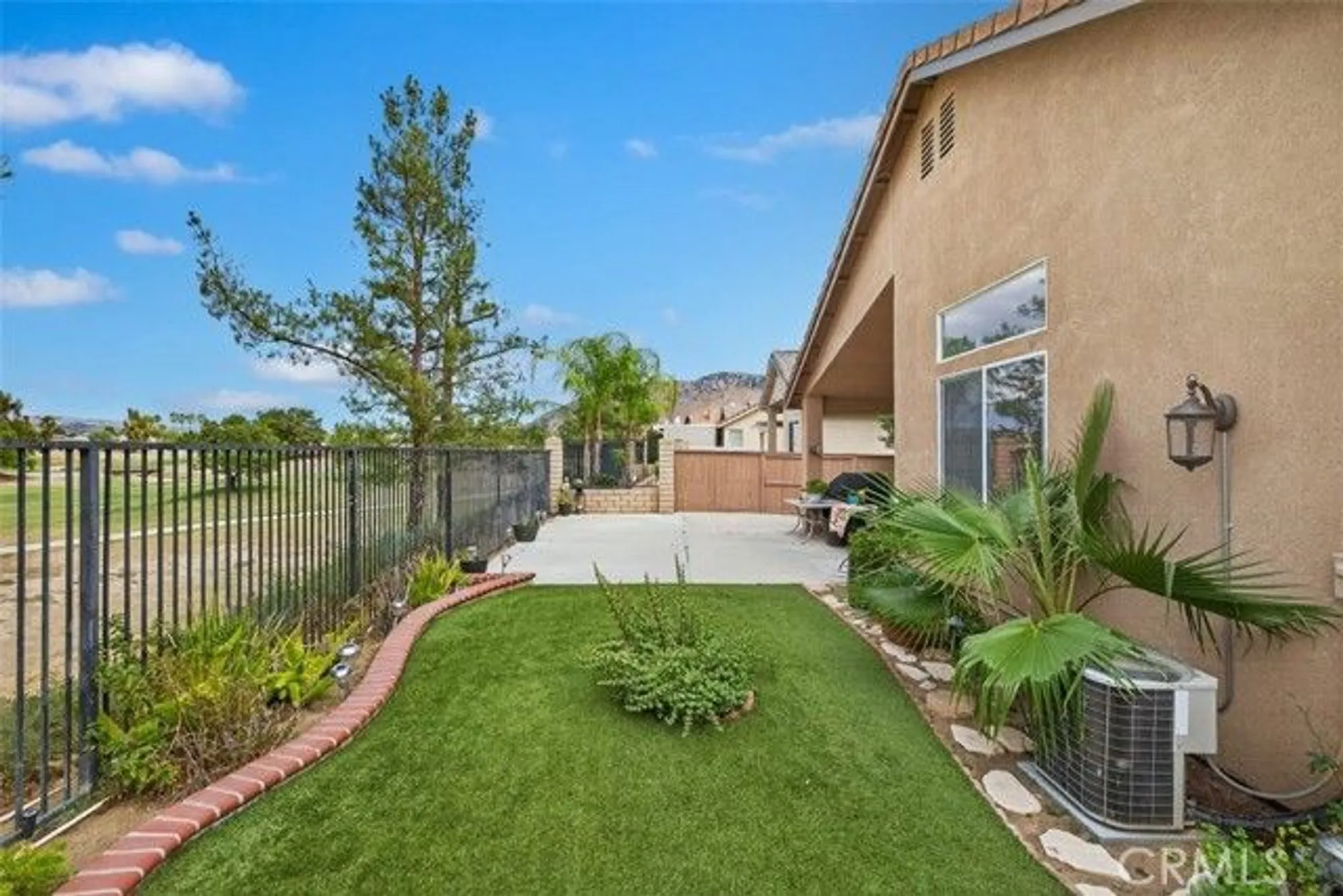 Property Slideshow image 27 of 35 | 28250 grandview dr, Moreno Valley, CA, 92555