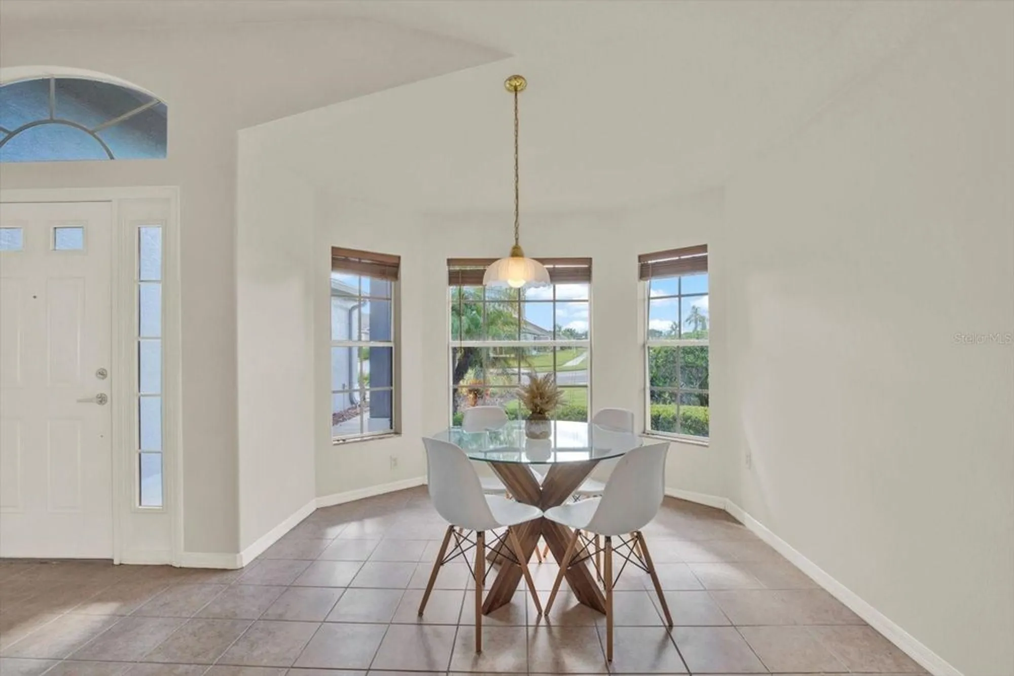Property Slideshow image 5 of 49 | 1851 arbor knoll loop, Trinity, FL, 34655