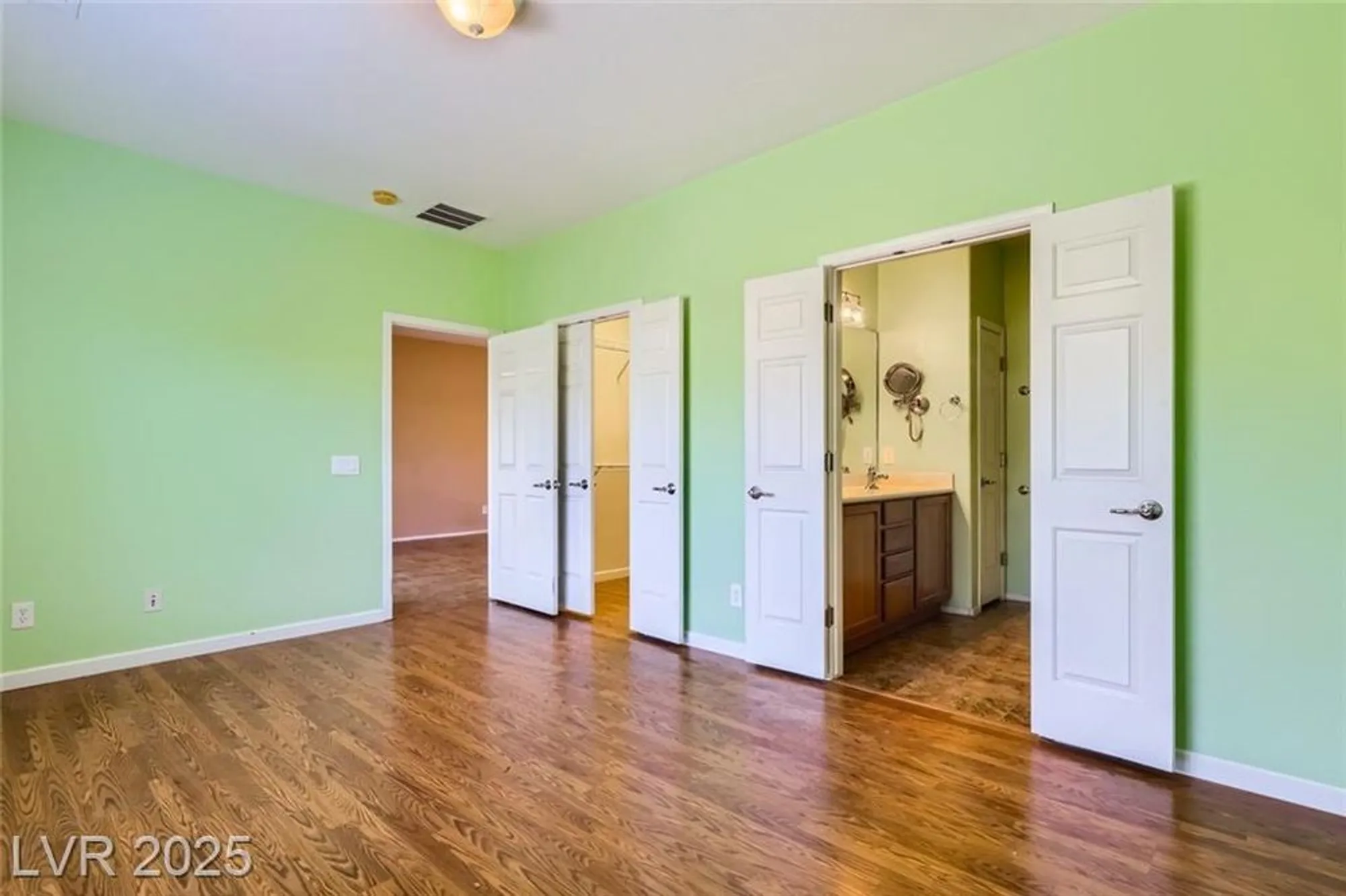 Property Slideshow image 28 of 53 | 6128 isola peak ave, Las Vegas, NV, 89122