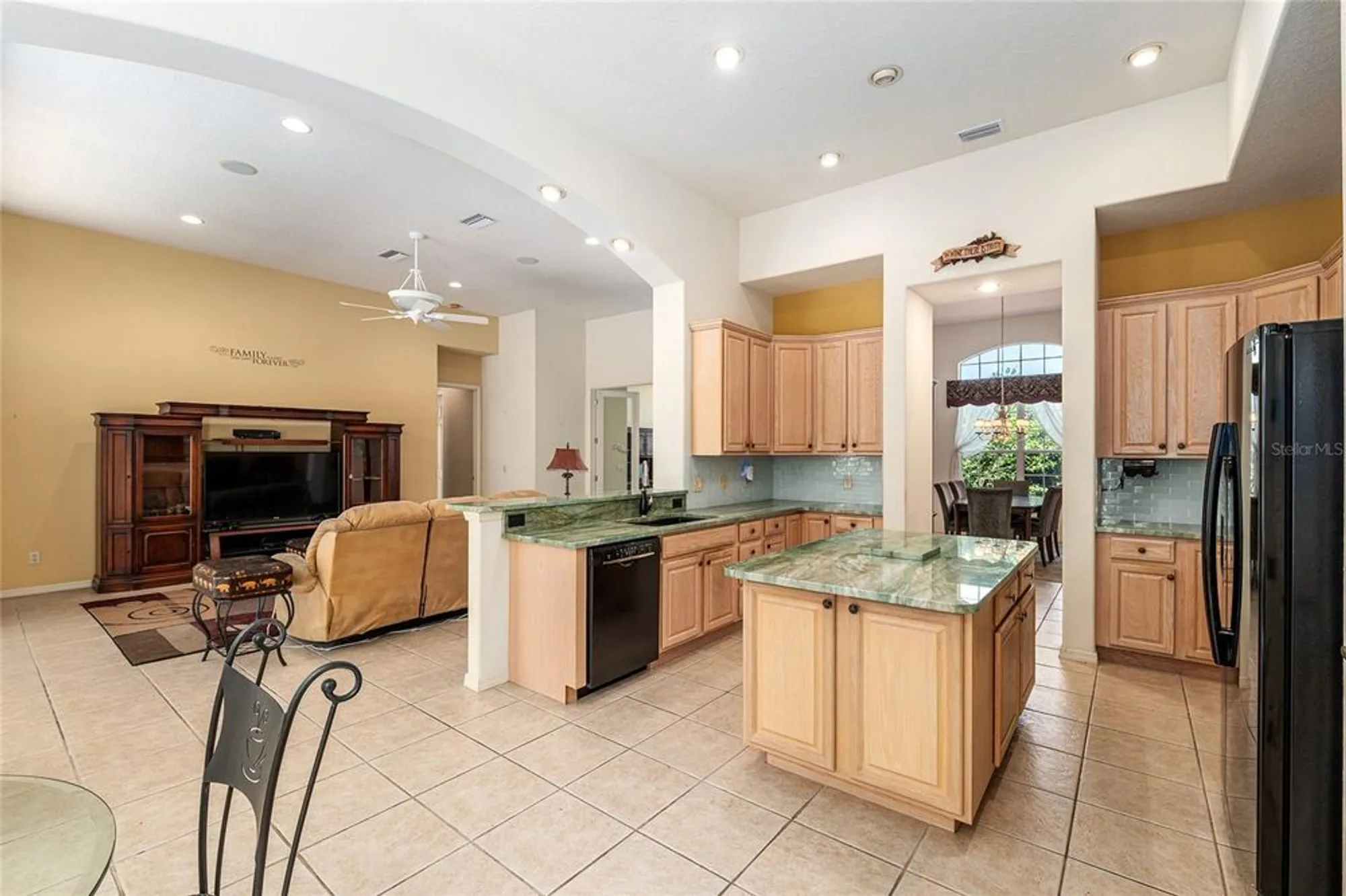 Property Slideshow image 15 of 90 | 932 w rollingwood ct, Hernando, FL, 34442