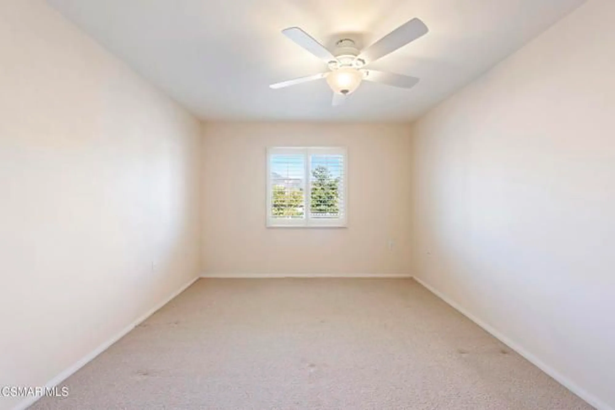 Property Slideshow image 18 of 38 | 2059 tulip ave, Simi Valley, CA, 93063