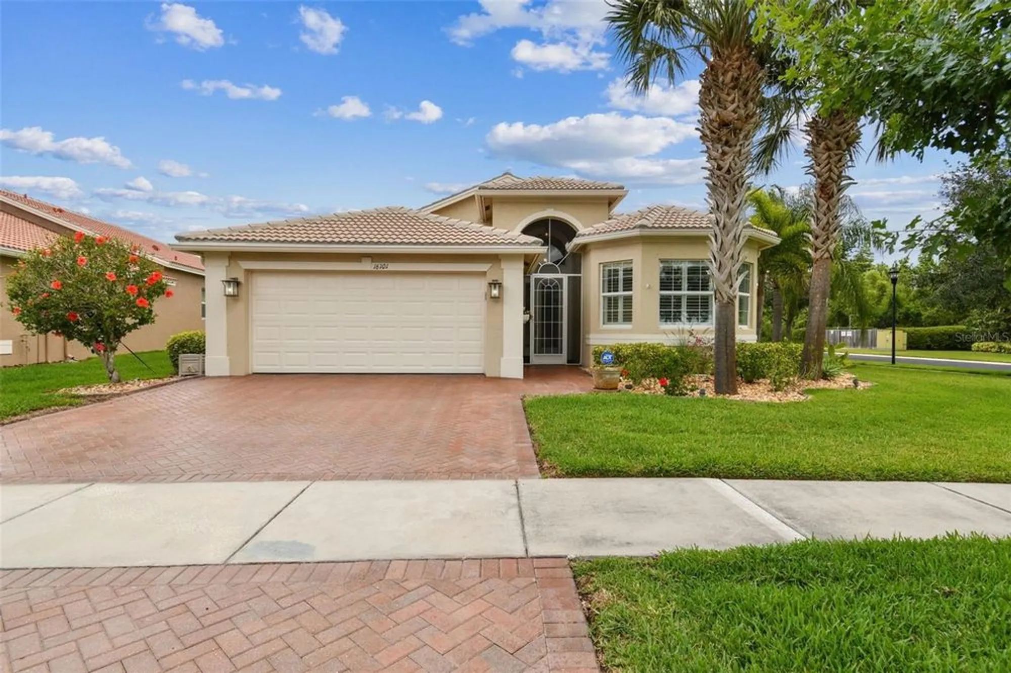 Property Slideshow image 2 of 100 | 16101 cape coral dr, Wimauma, FL, 33598