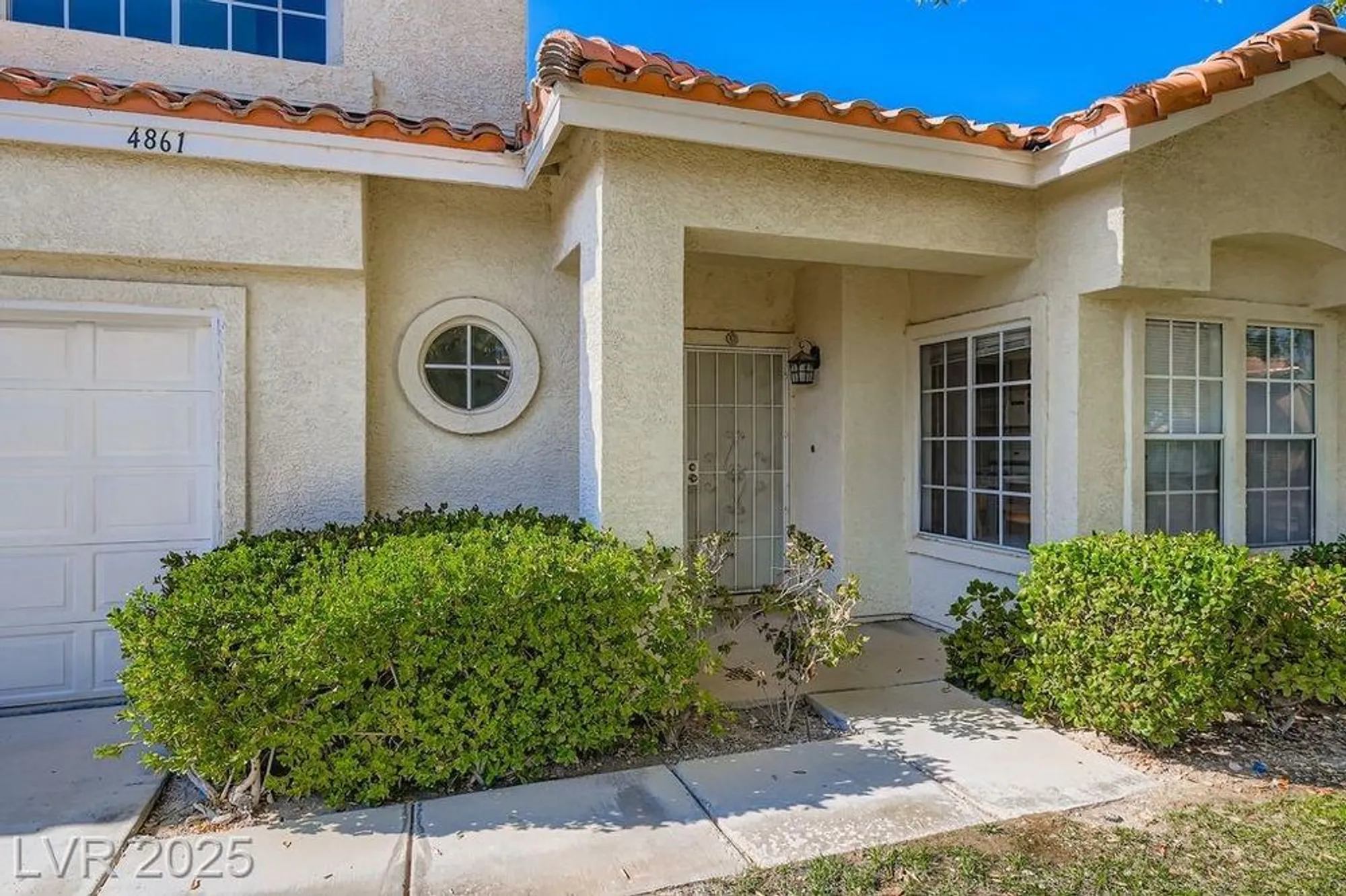 Property Slideshow image 4 of 32 | 4861 alido dr, Las Vegas, NV, 89147