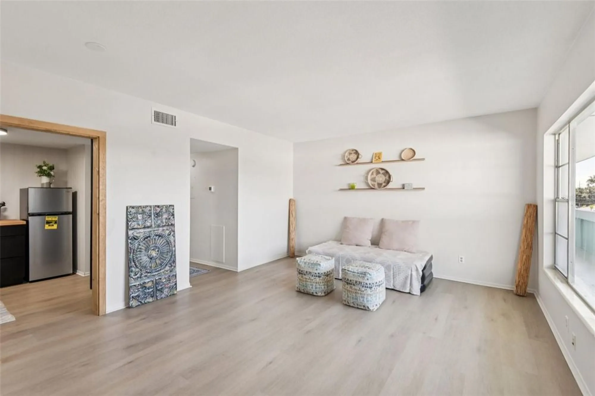 Property Slideshow image 2 of 26 | 2043 denmark st 75, Clearwater, FL, 33763