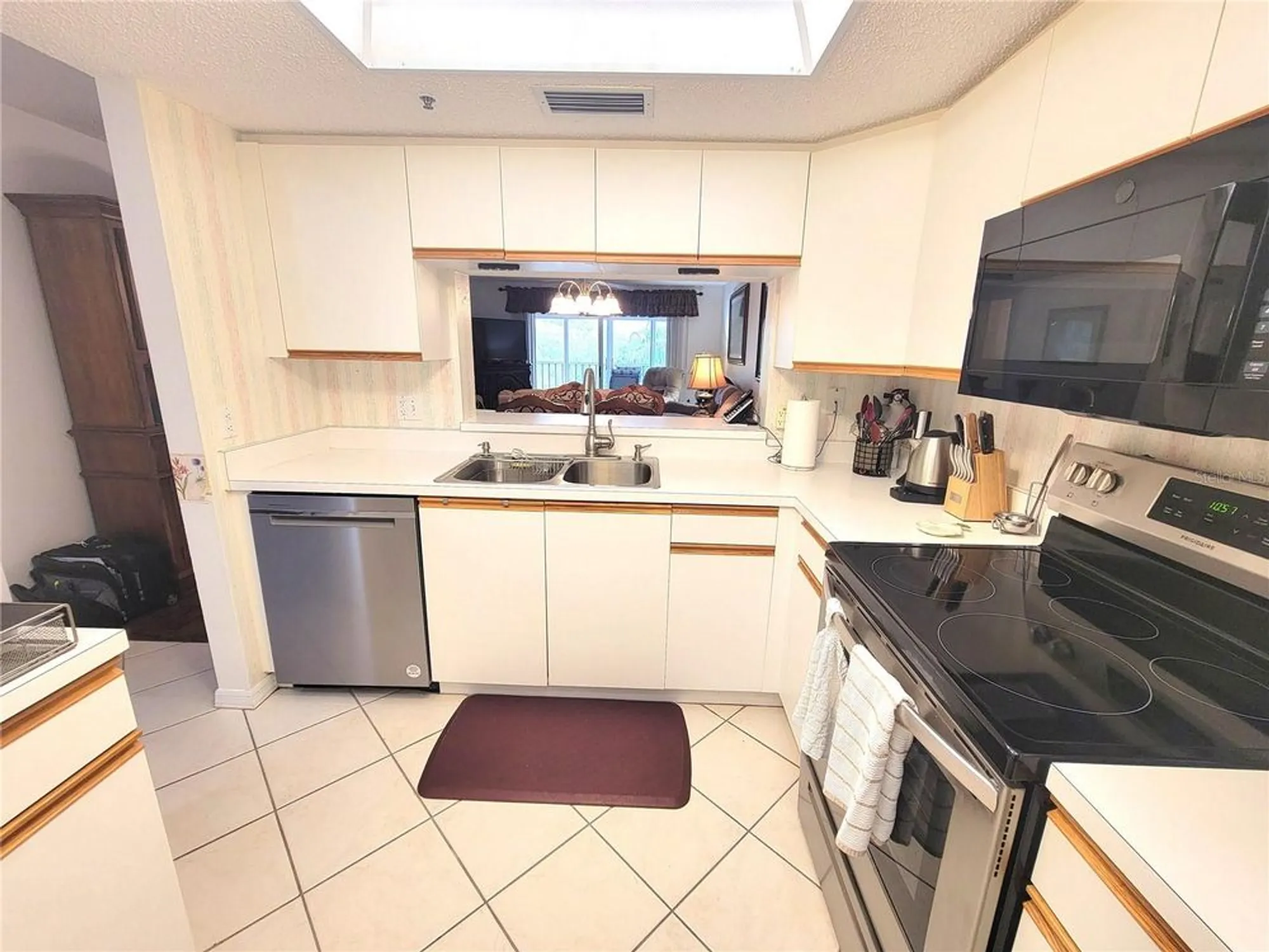 Property Slideshow image 17 of 44 | 6507 stone river rd 302, Bradenton, FL, 34203