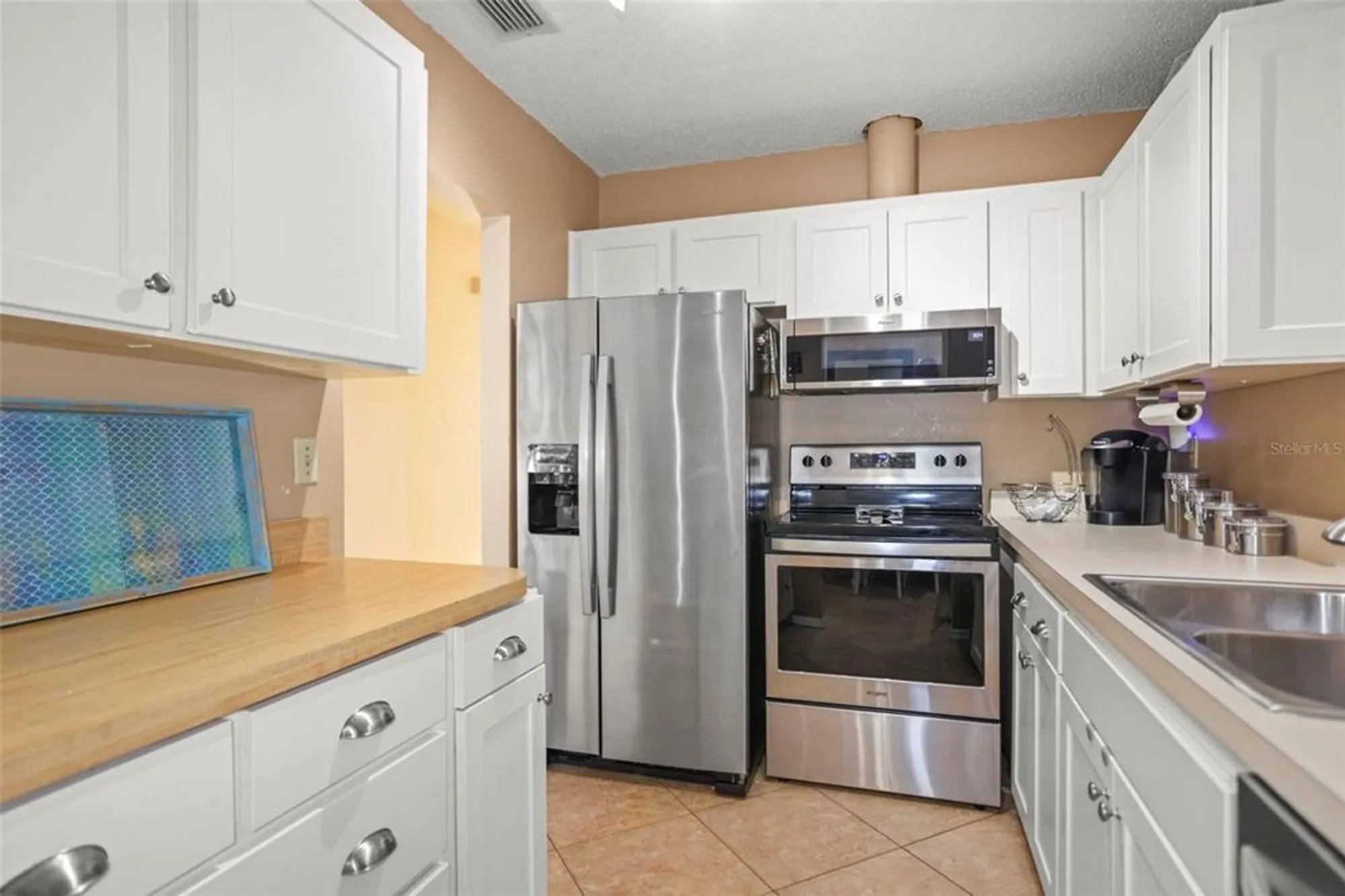 Property Slideshow image 9 of 25 | 2201 holkham pl # 2201, Sun City Center, FL, 33573