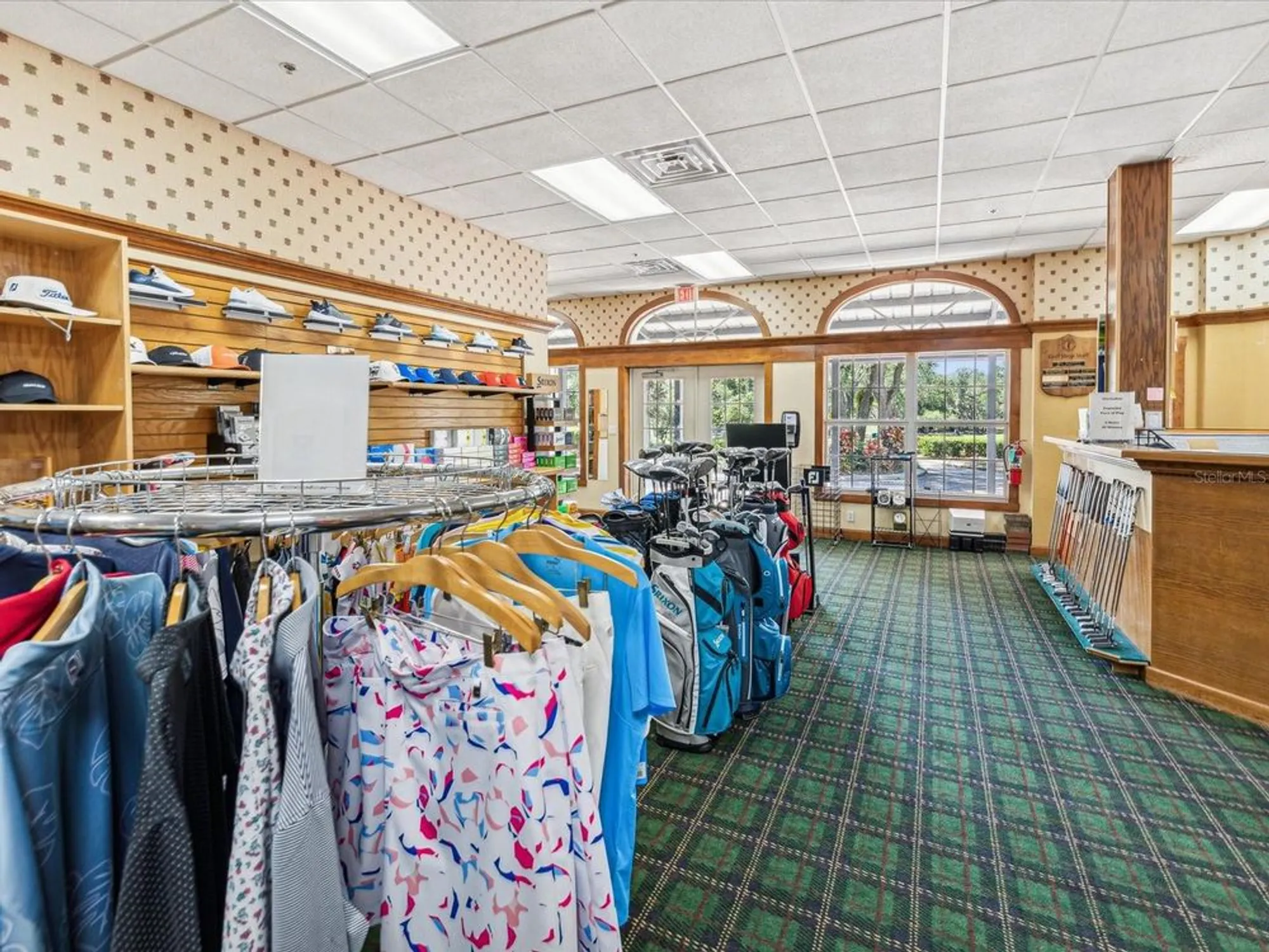 Property Slideshow image 62 of 82 | 10187 holly berry dr, Weeki Wachee, FL, 34613