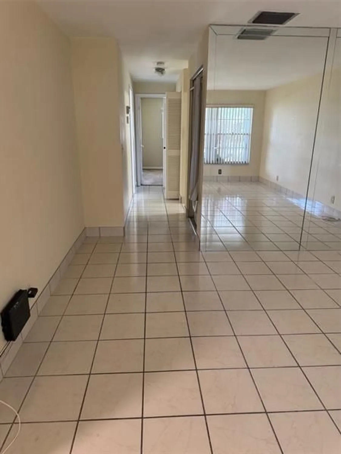 Property Slideshow image 10 of 24 | 1071 nw 88th ave # 93a, Plantation, FL, 33322