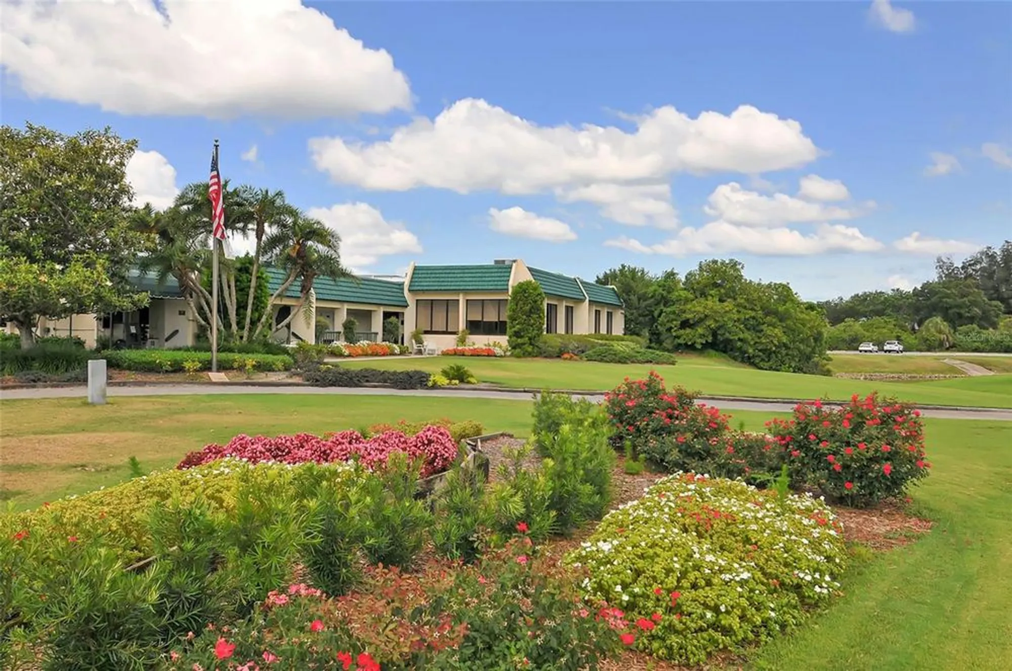 Property Slideshow image 45 of 49 | 7360 oak moss dr # 4, Sarasota, FL, 34241