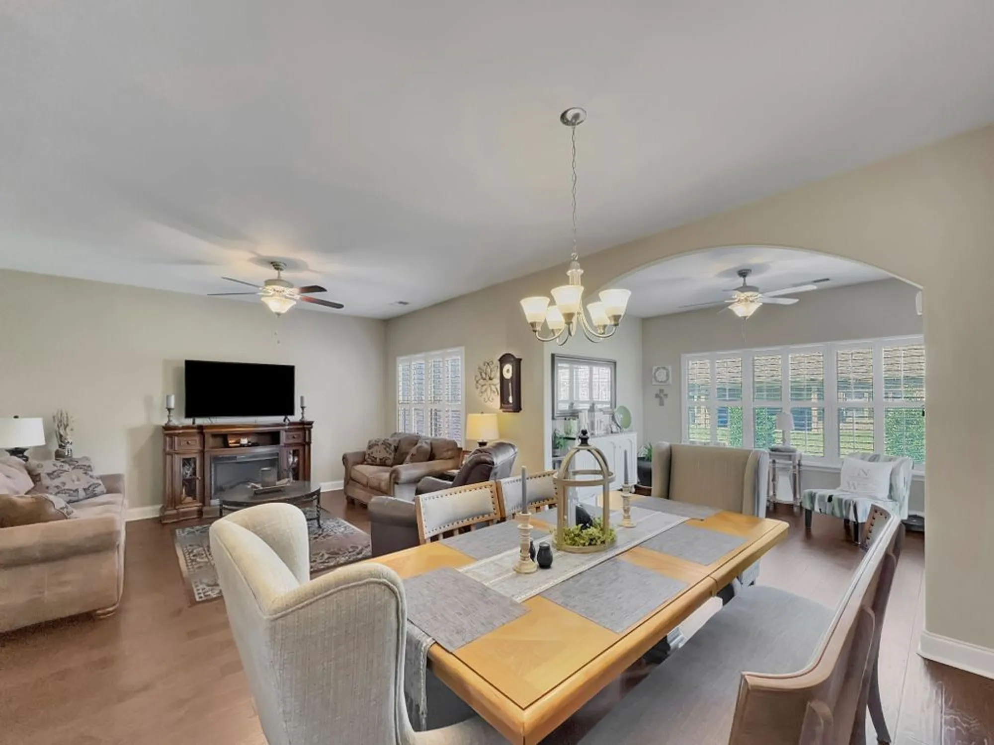 Property Slideshow image 8 of 30 | 1397 whispering oaks dr, Lebanon, TN, 37090