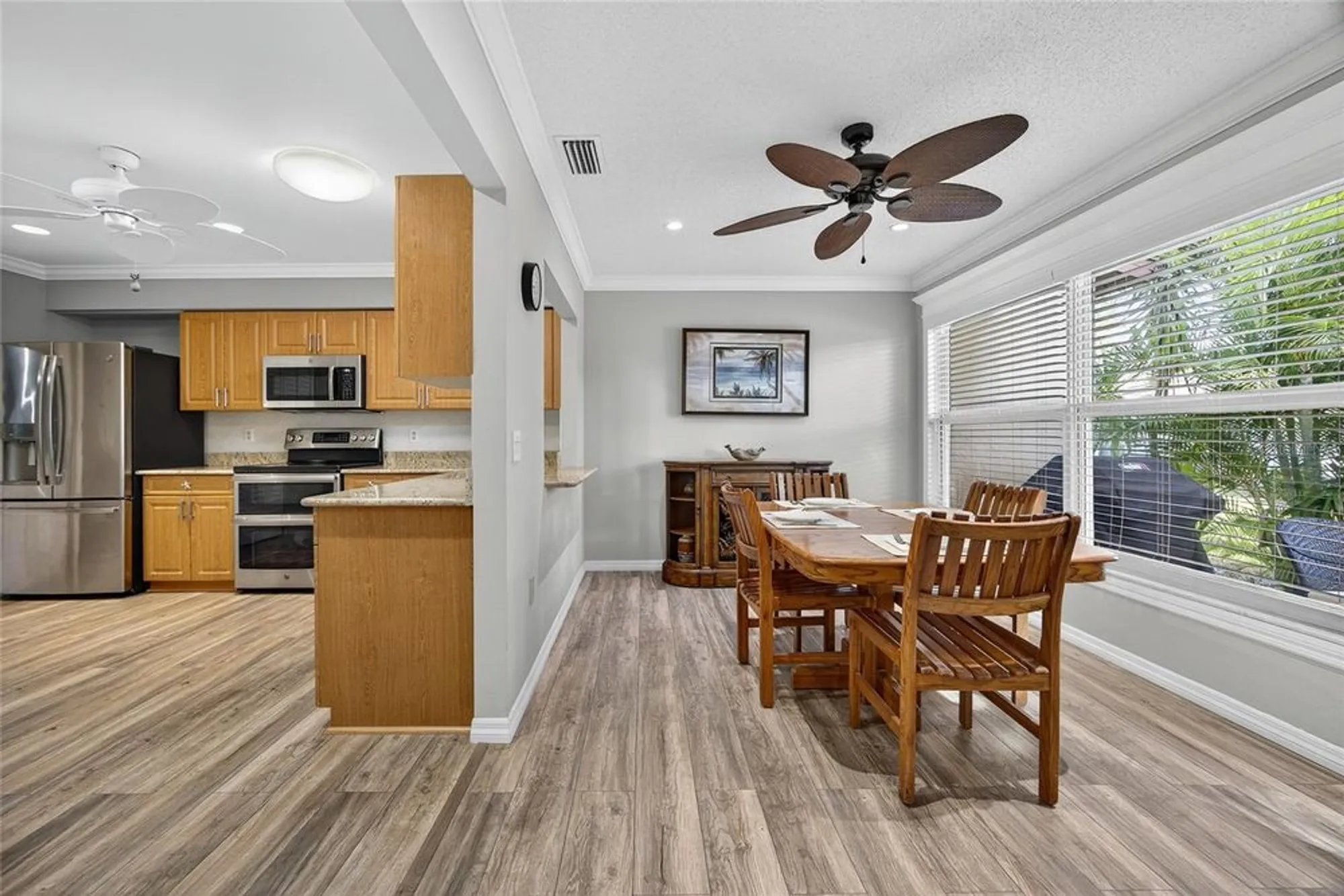 Property Slideshow image 7 of 40 | 612 chestnut ln # 100, Englewood, FL, 34223