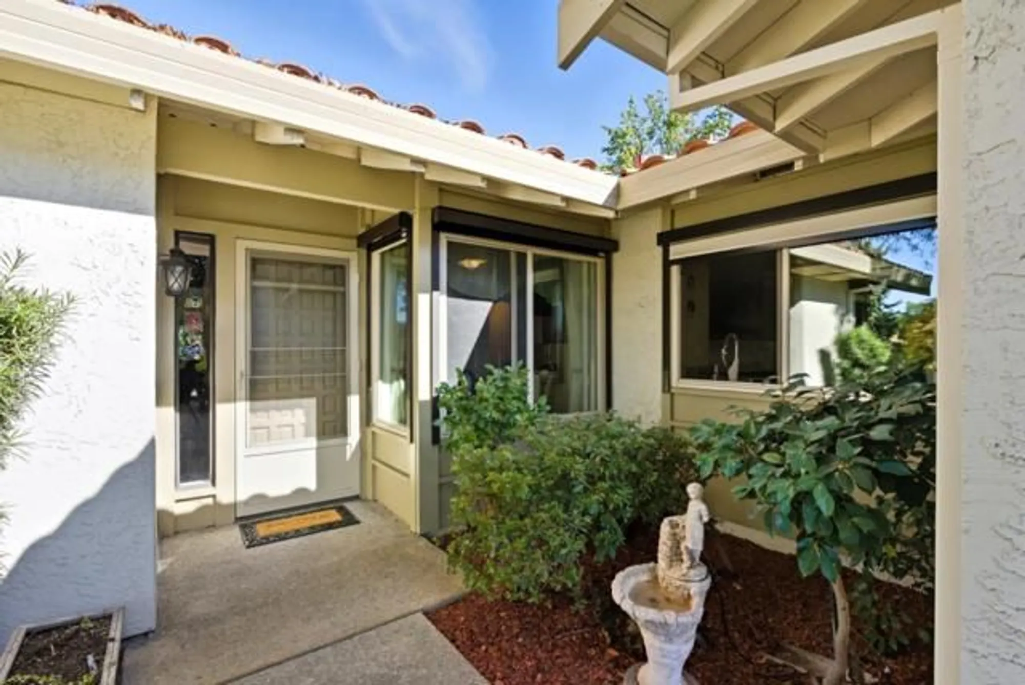 Property Slideshow image 4 of 34 | 8423 chenin blanc ln, San Jose, CA, 95135