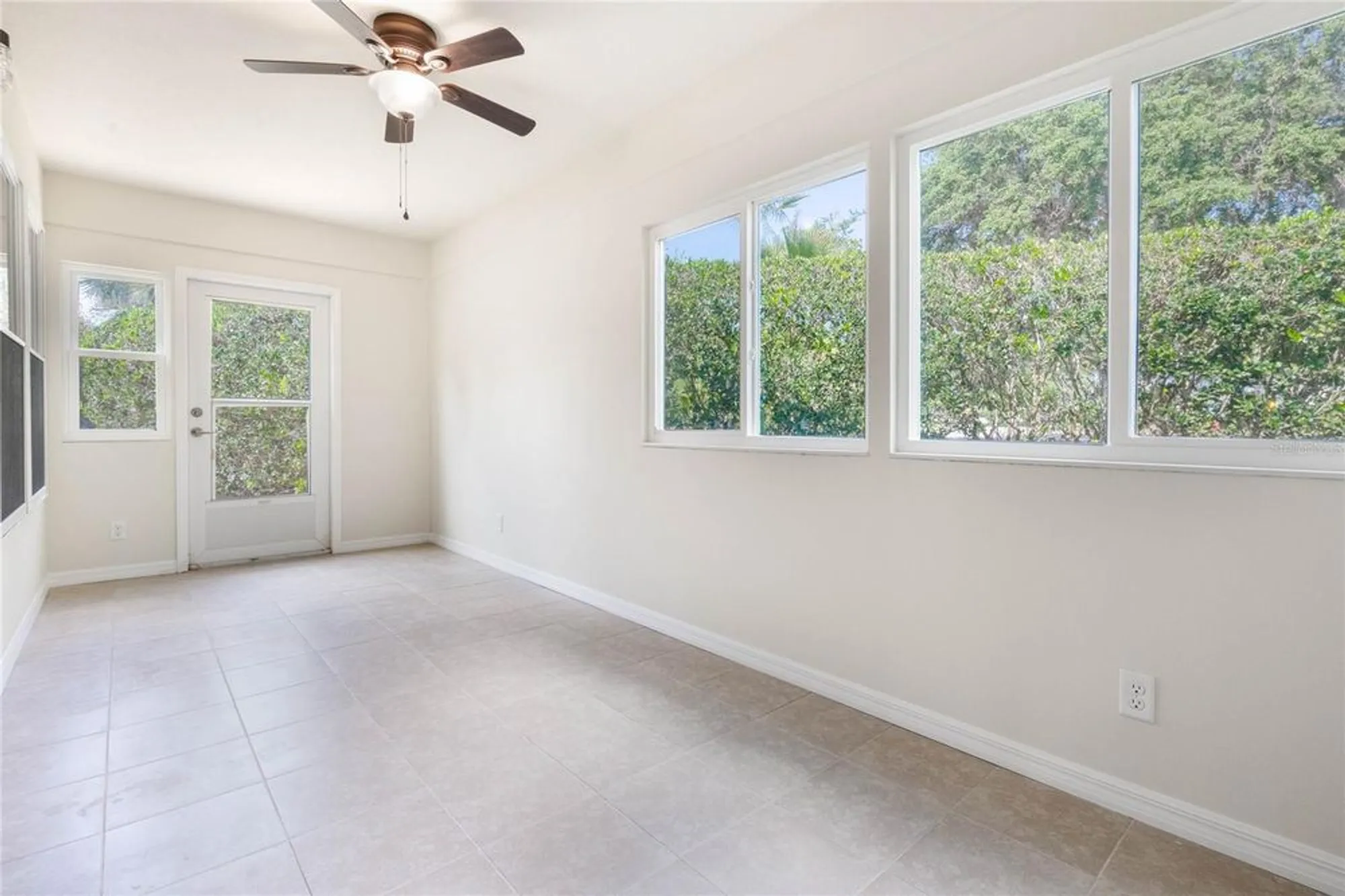 Property Slideshow image 19 of 37 | 24801 cranes roost cir, Leesburg, FL, 34748