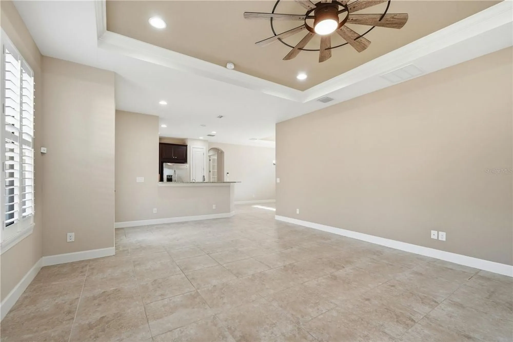 Property Slideshow image 8 of 70 | 20112 sorano hill pl, Tampa, FL, 33647