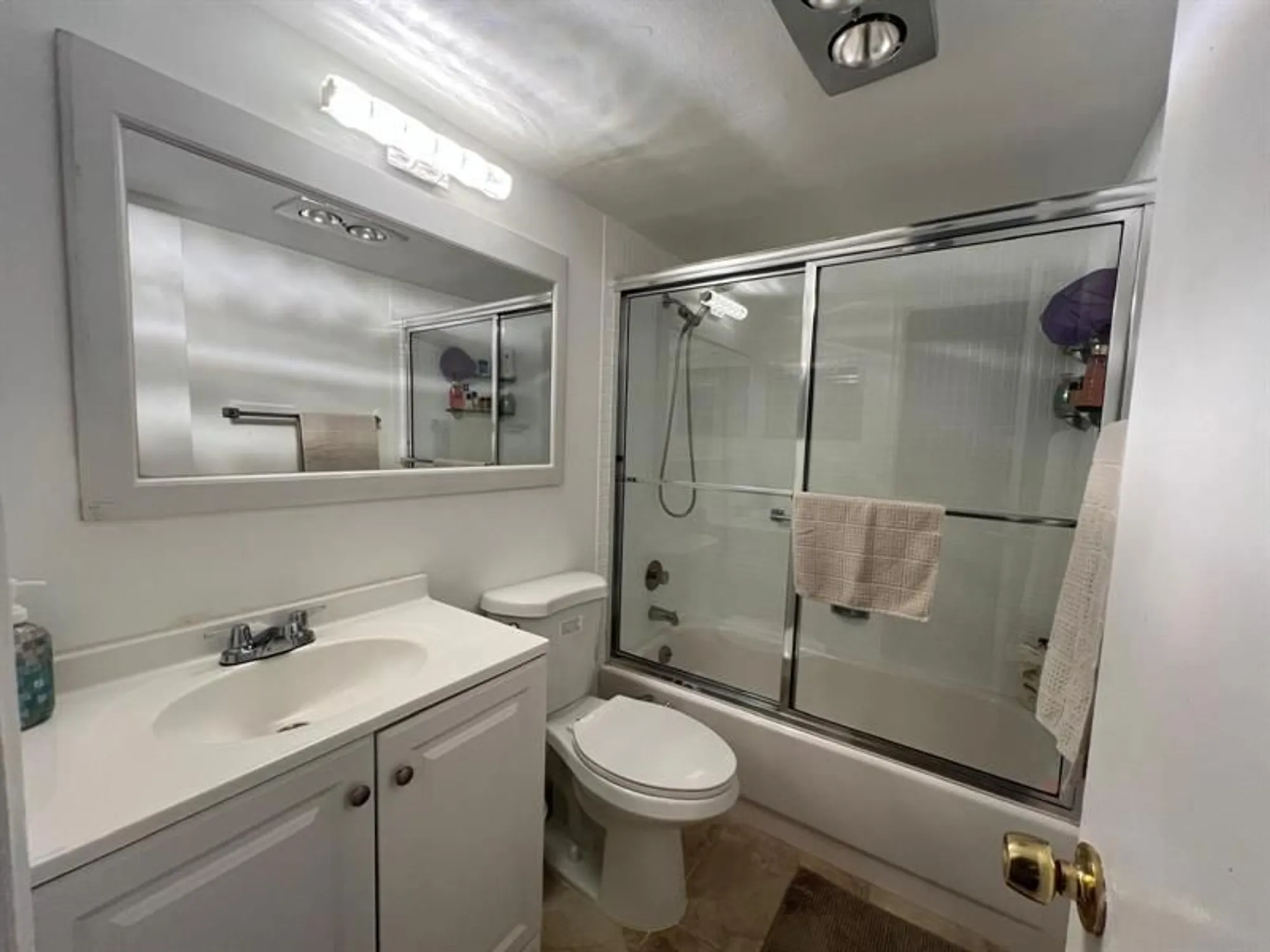 Property Slideshow image 15 of 47 | 418 durham n # 418, Deerfield Beach, FL, 33442