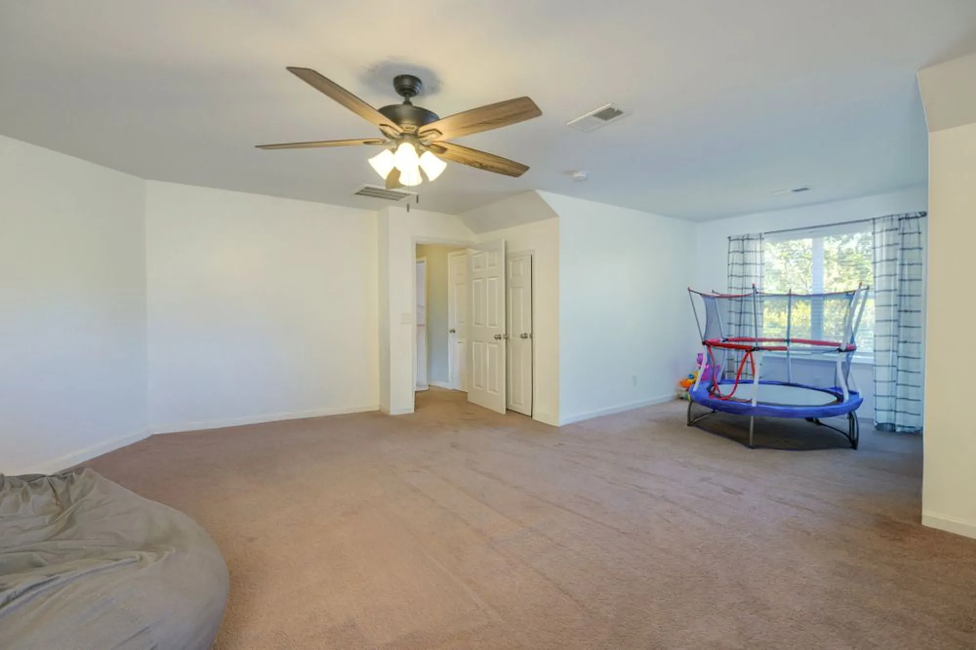 Property Slideshow image 61 of 94 | 259 meandering dr, Lebanon, TN, 37090