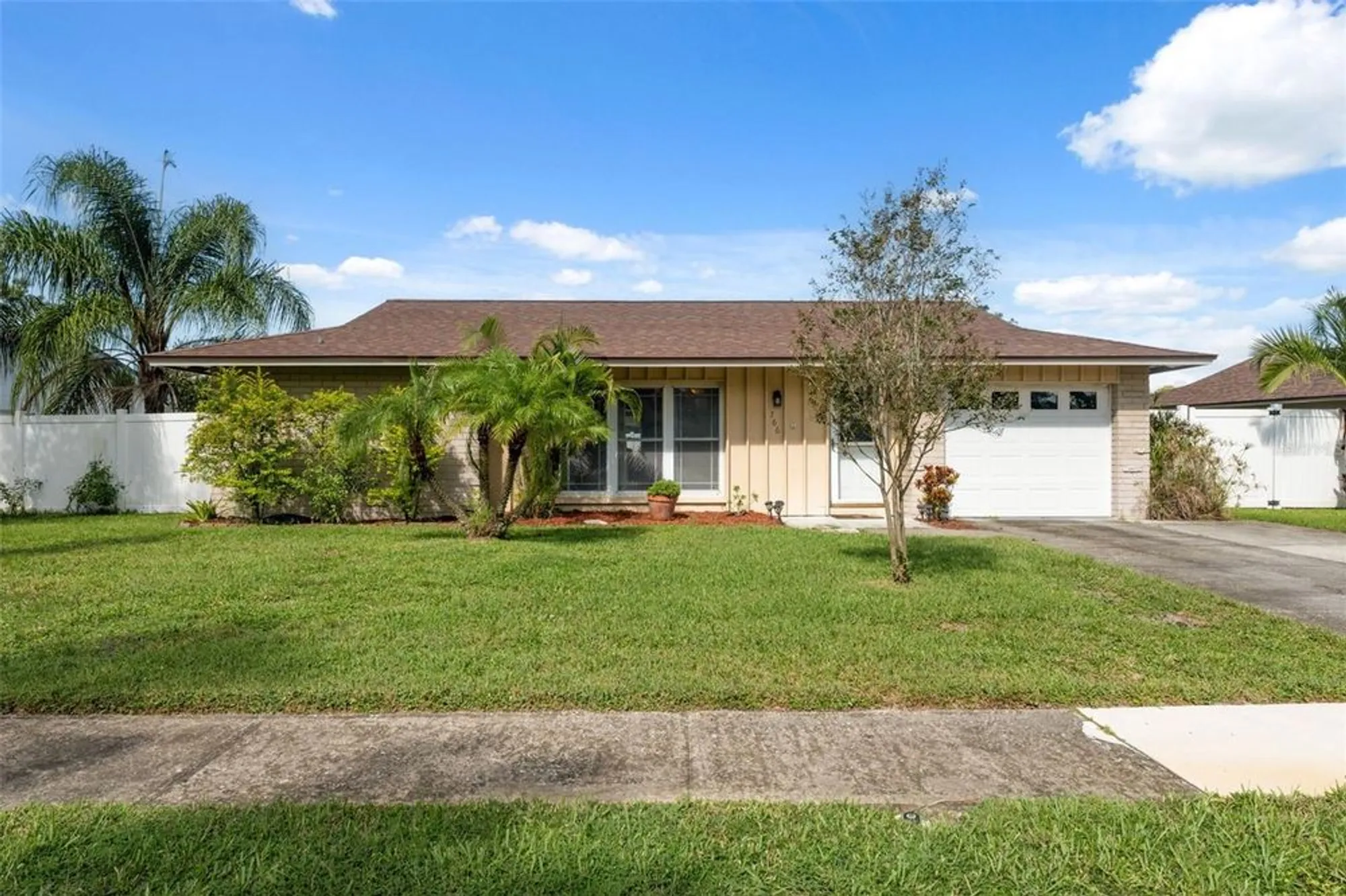 Property Slideshow image 3 of 40 | 766 anchorage ln, Palm Harbor, FL, 34685