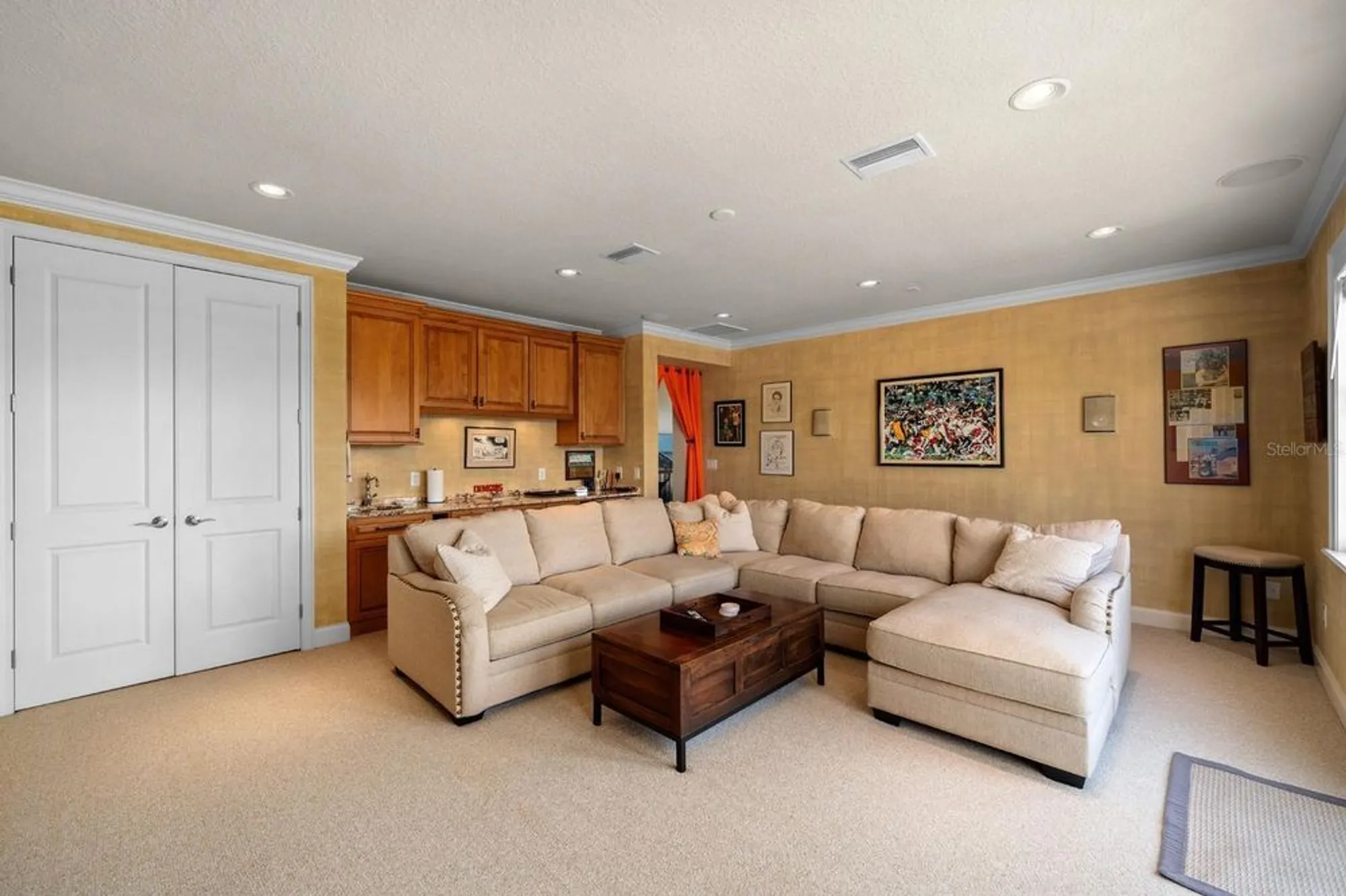 Property Slideshow image 26 of 45 | 703 islebay dr, Apollo Beach, FL, 33572