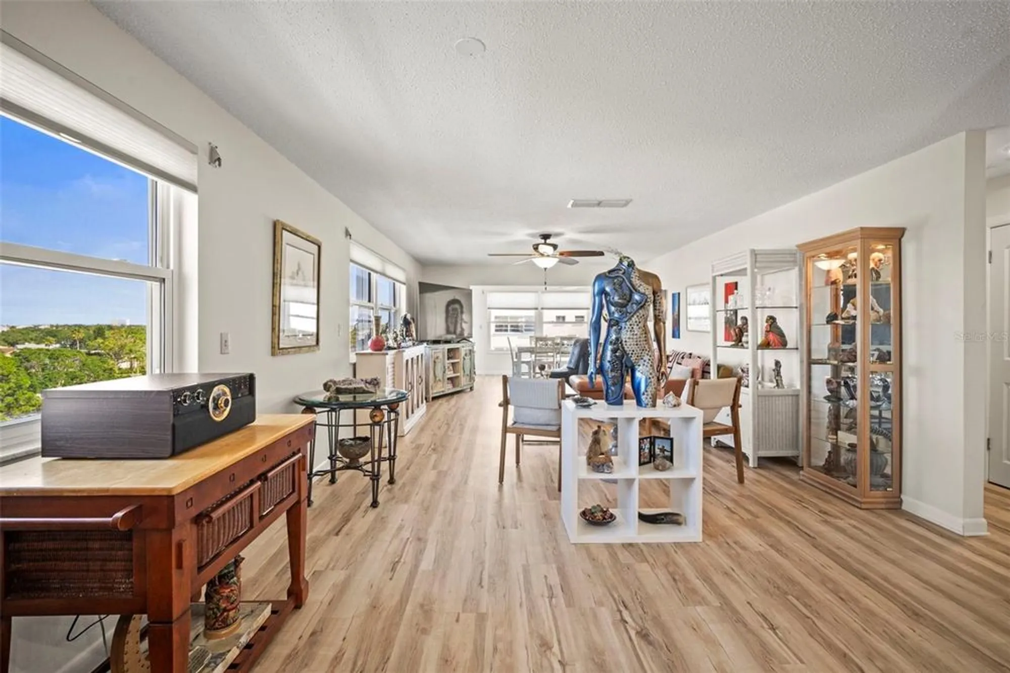 Property Slideshow image 10 of 32 | 2960 59th st 615, Gulfport, FL, 33707