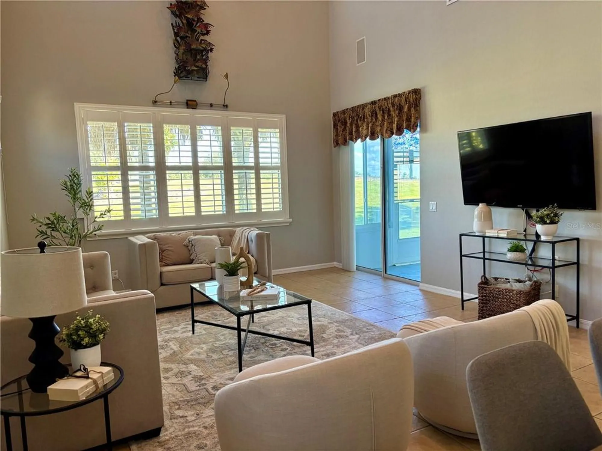 Property Slideshow image 12 of 60 | 445 noble faire dr, Sun City Center, FL, 33573