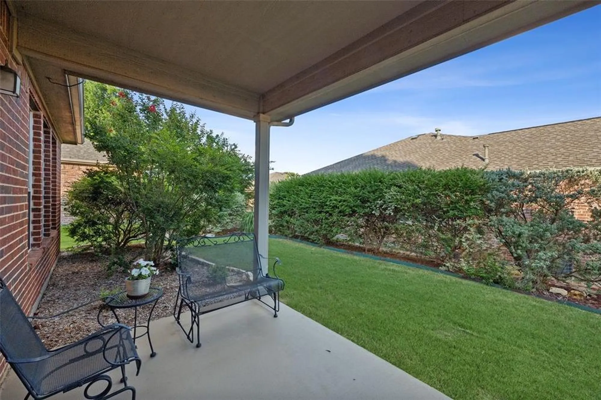 Property Slideshow image 25 of 34 | 7552 angel trace dr, Frisco, TX, 75036