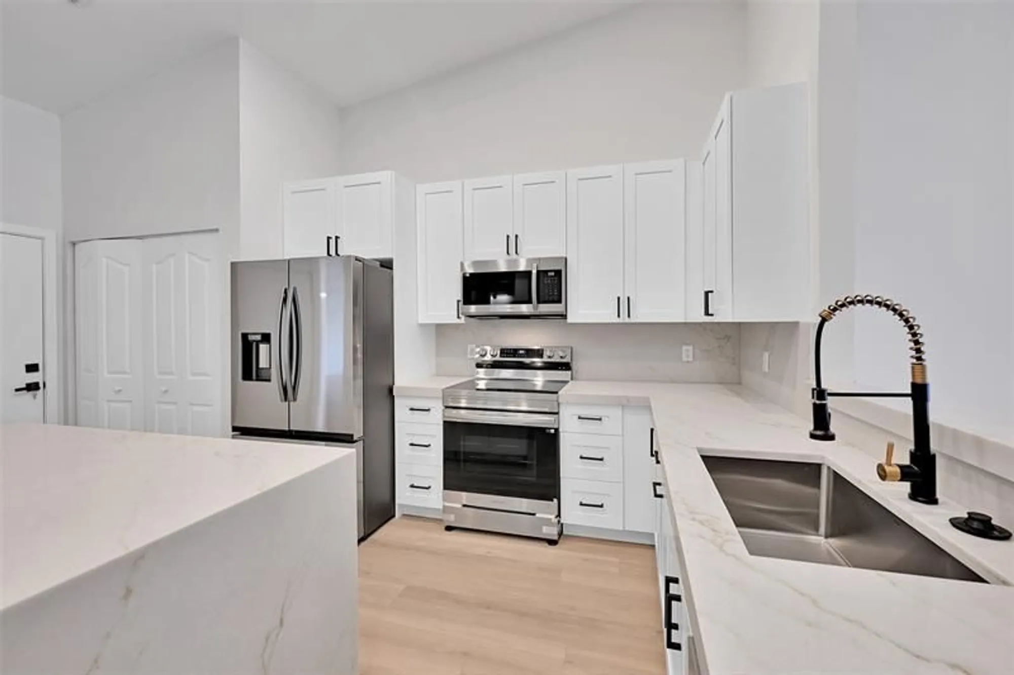 Property Slideshow image 13 of 62 | 8402 logia cir, Boynton Beach, FL, 33472