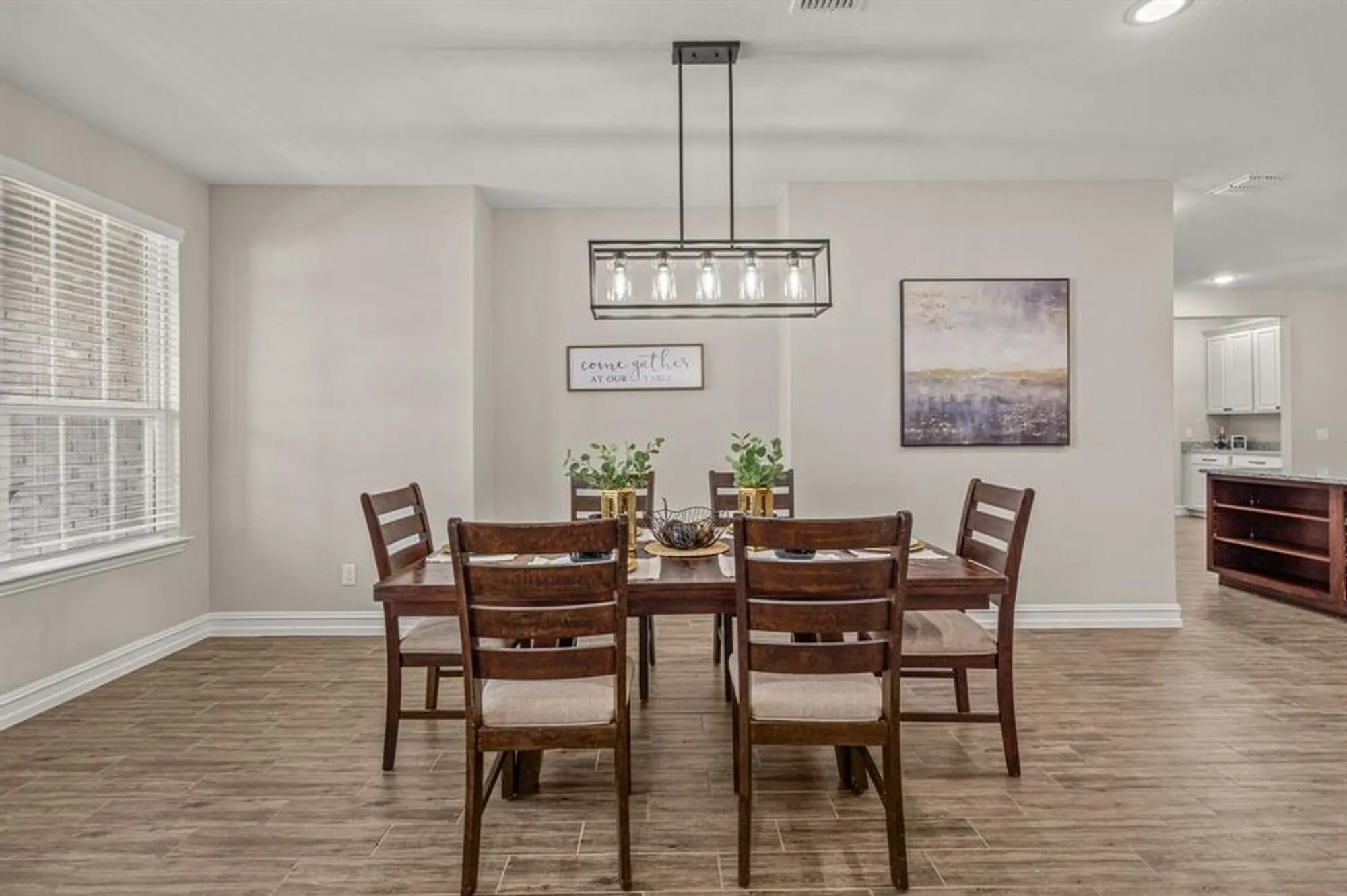 Property Slideshow image 15 of 40 | 712 freedom ln, Aubrey, TX, 76227