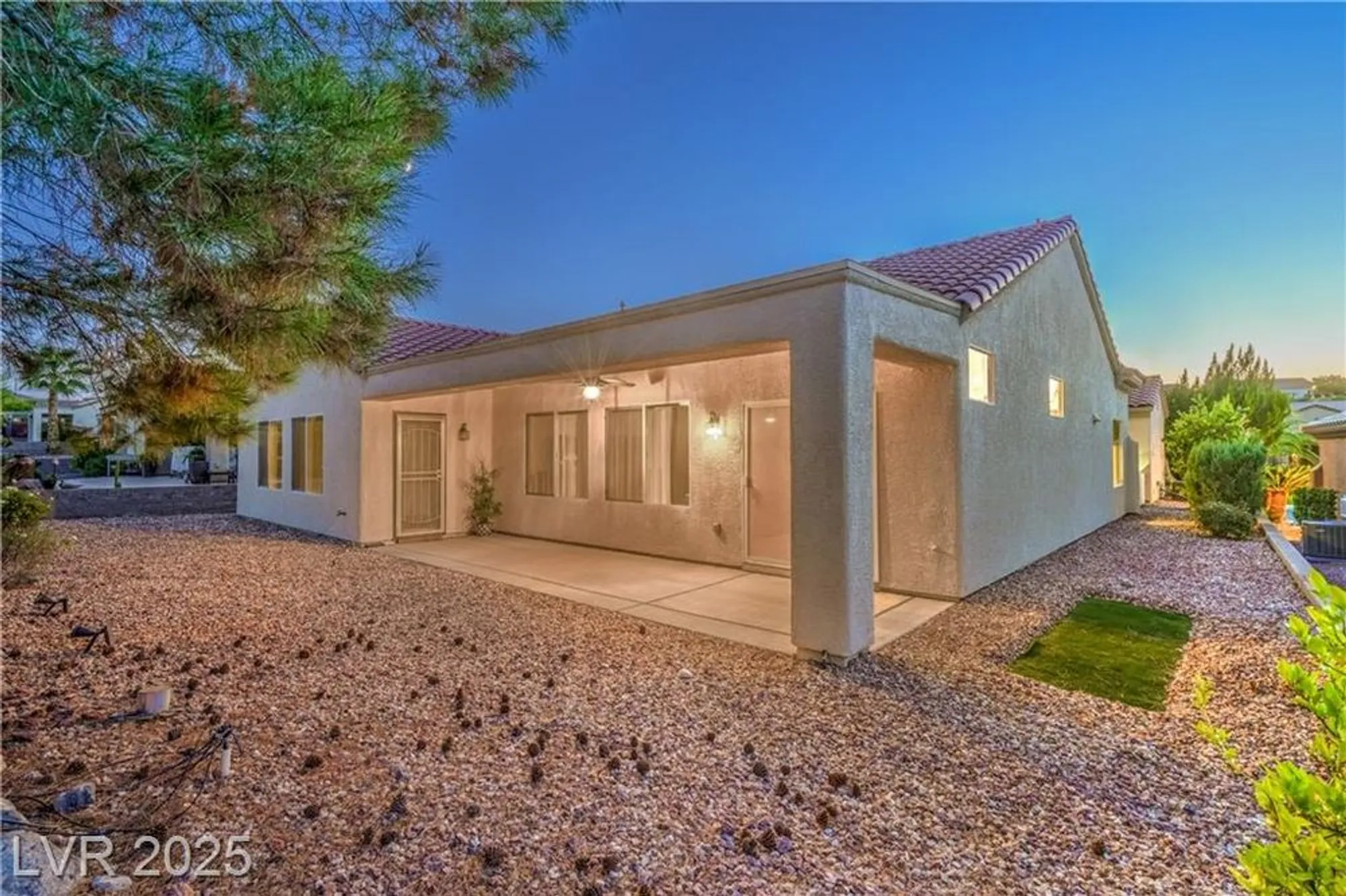Property Slideshow image 36 of 52 | 2148 shadow canyon dr, Henderson, NV, 89044
