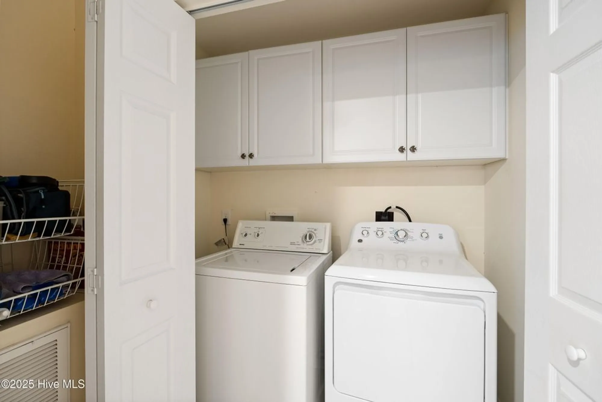 Property Slideshow image 33 of 47 | 3620 w medinah ave, Southport, NC, 28461