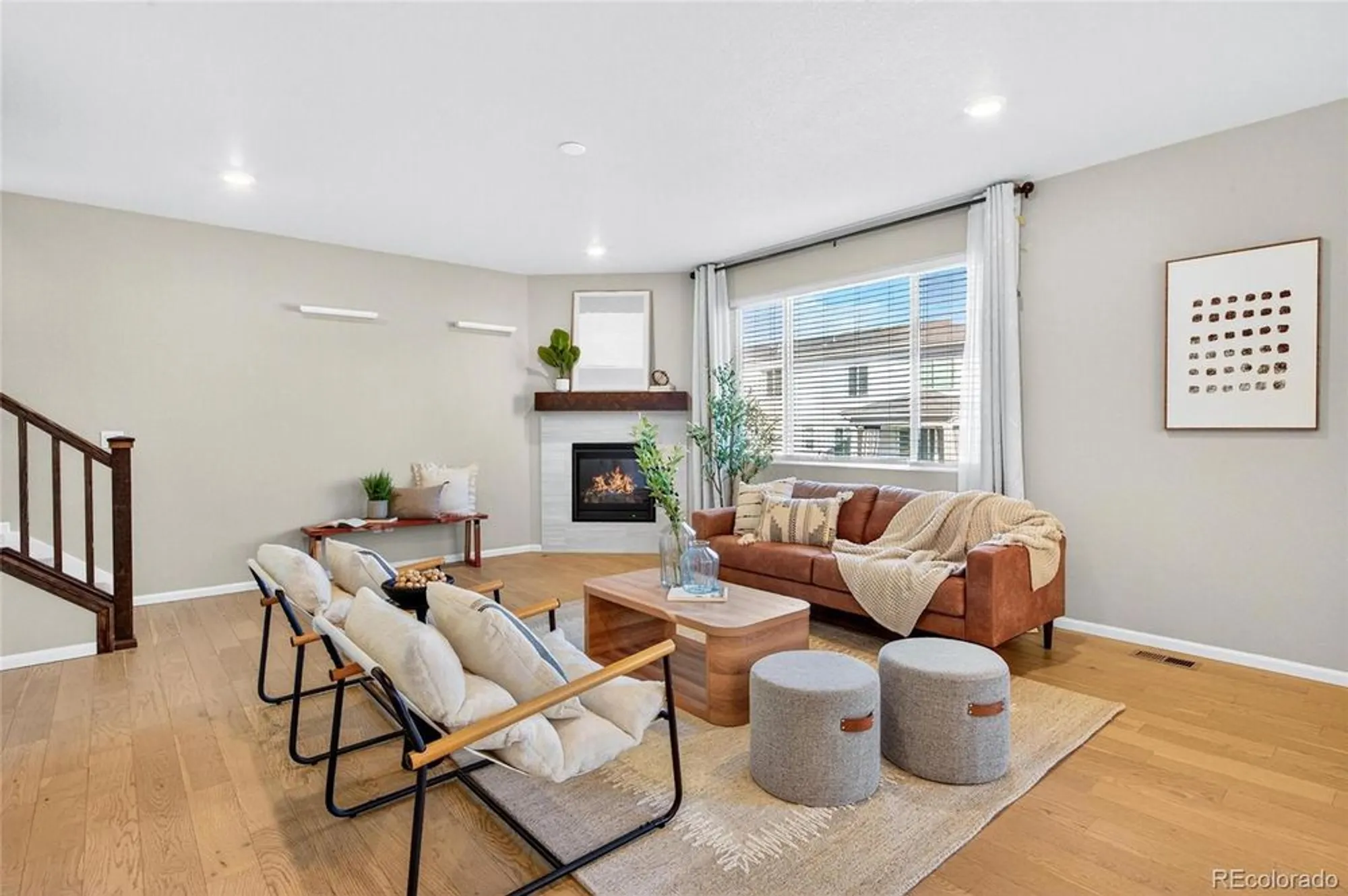 Property Slideshow image 4 of 27 | 3685 sandy vista ln, Castle Rock, CO, 80104