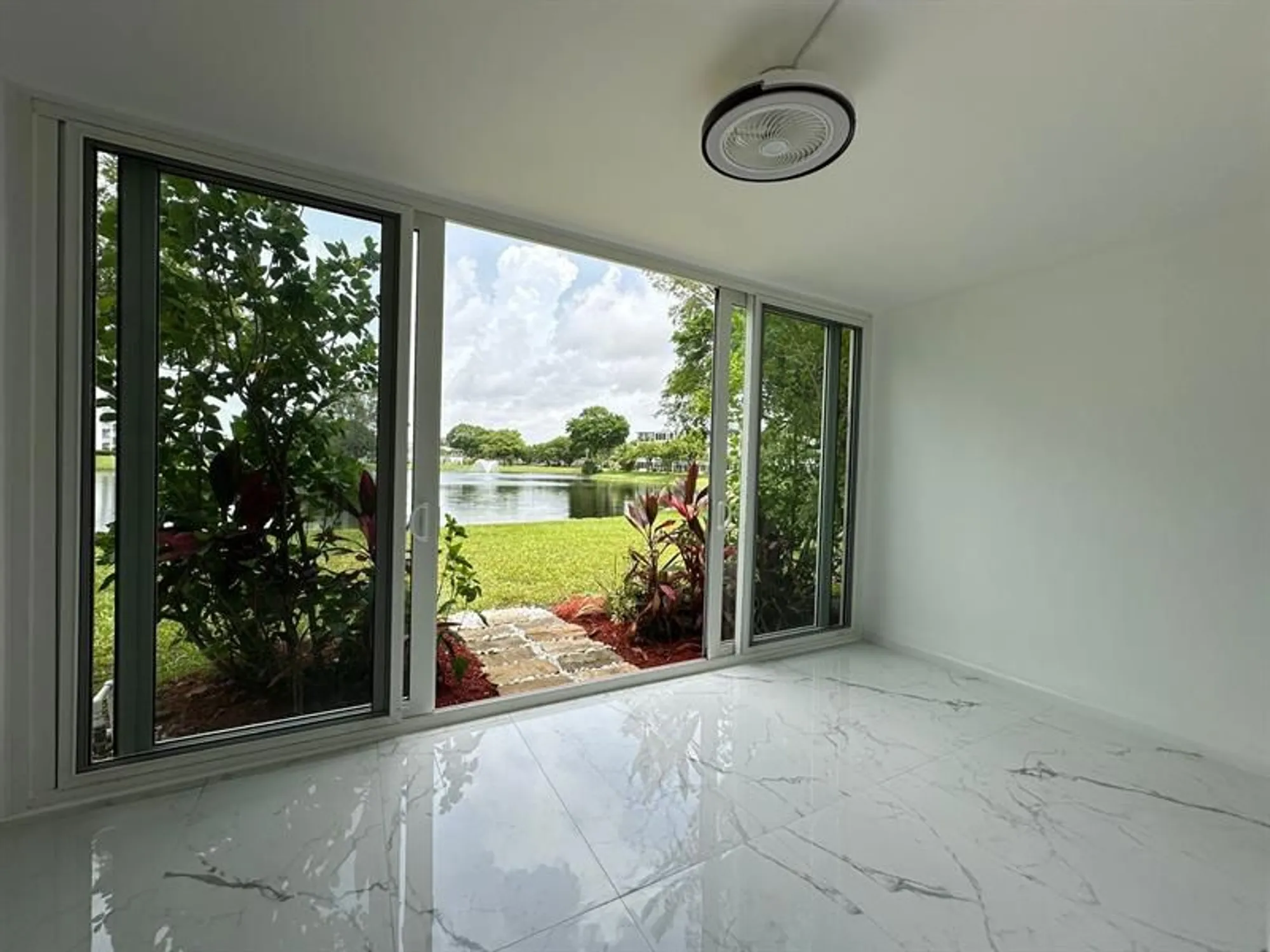 Property Slideshow image 26 of 59 | 1021 farnham o # 1021, Deerfield Beach, FL, 33442