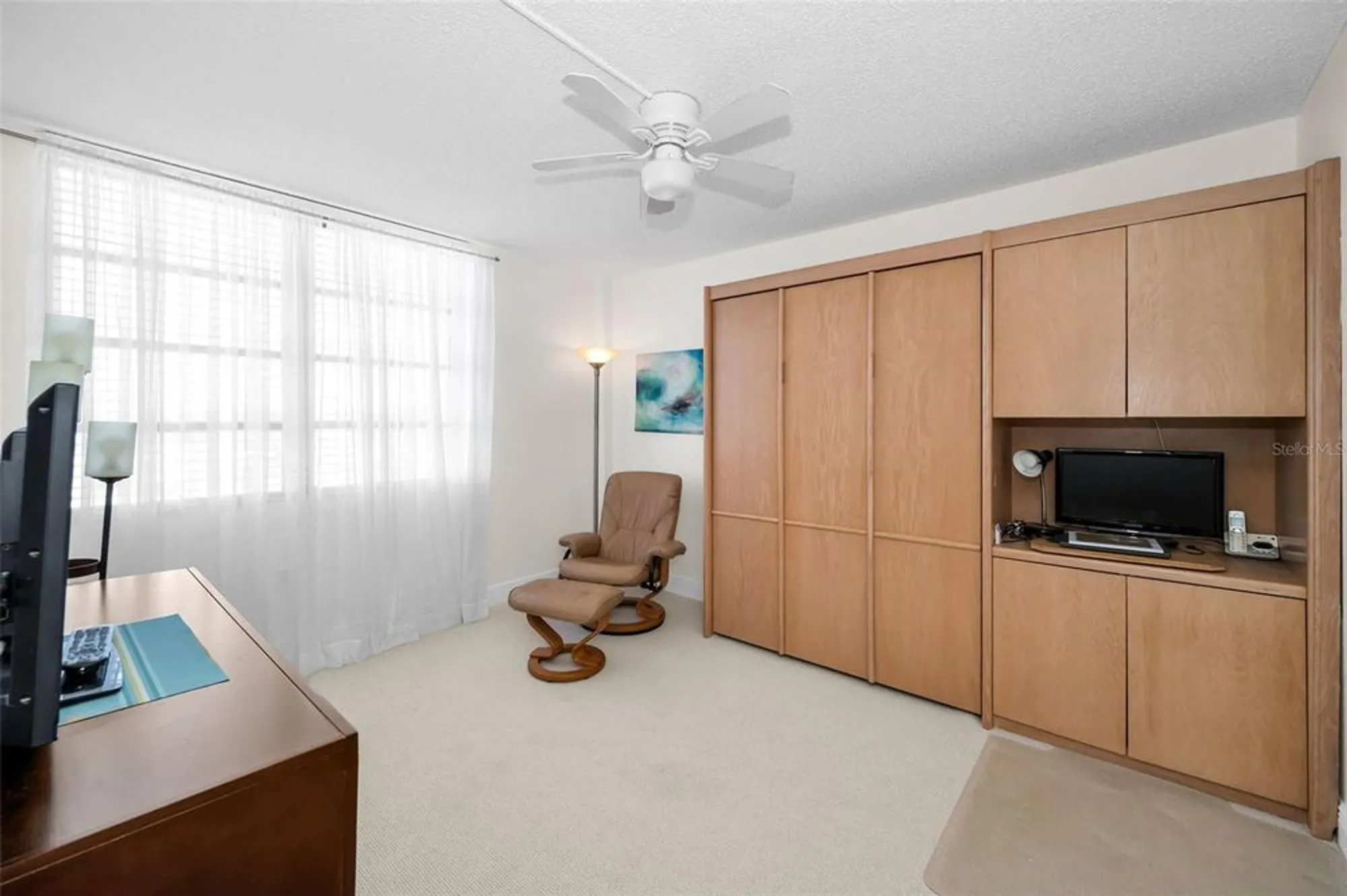 Property Slideshow image 14 of 23 | 634 edgewater dr 348, Dunedin, FL, 34698
