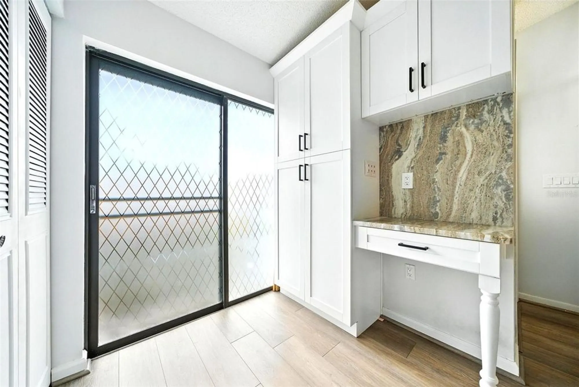 Property Slideshow image 22 of 44 | 1725 pine ridge way e, Palm Harbor, FL, 34684