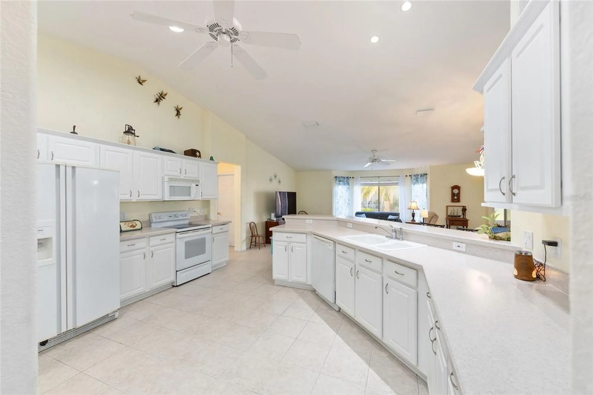Property Slideshow image 15 of 60 | 8789 se 136th ln, Summerfield, FL, 34491