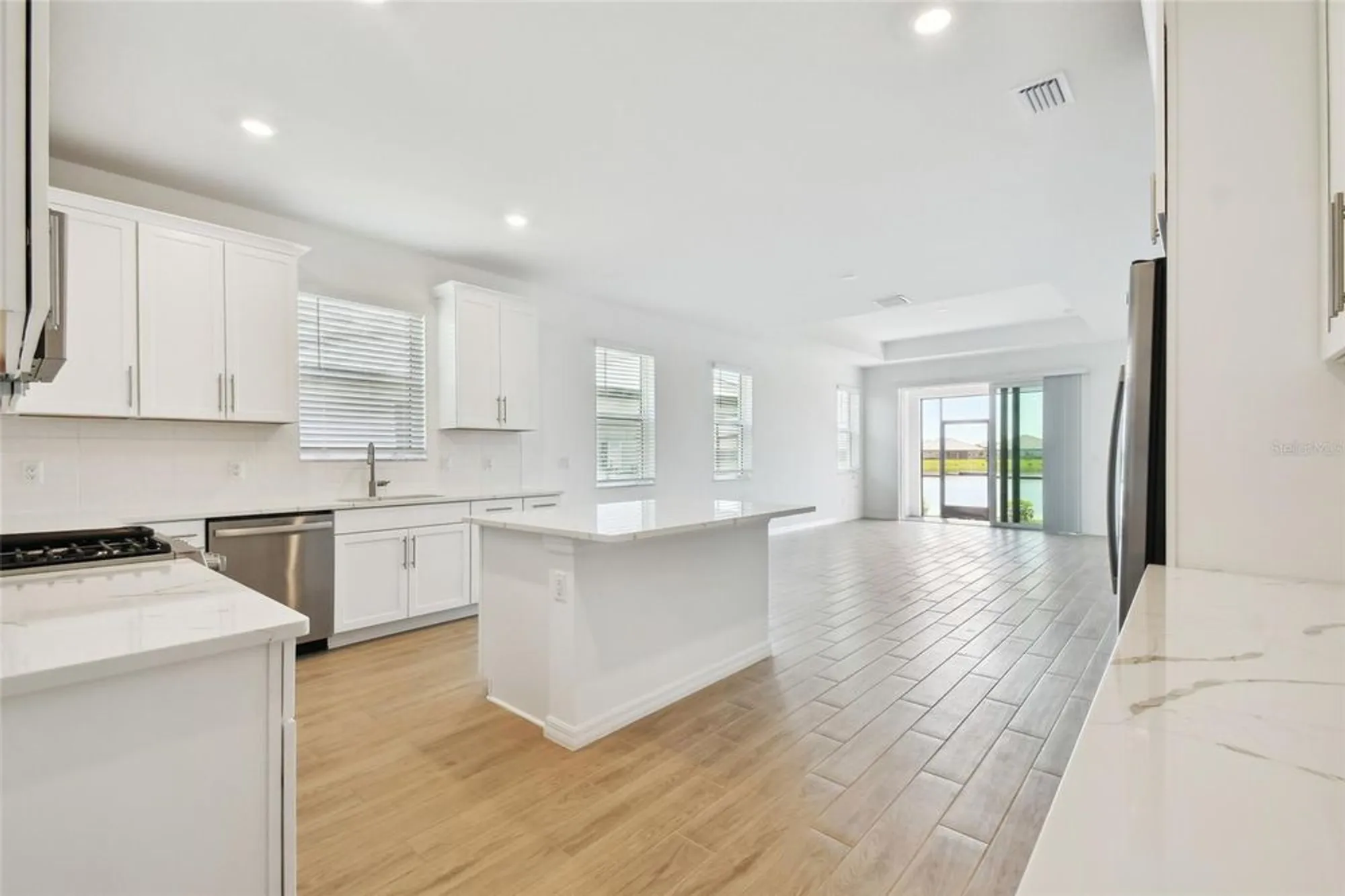 Property Slideshow image 10 of 44 | 18071 cherished loop, Lakewood Ranch, FL, 34211