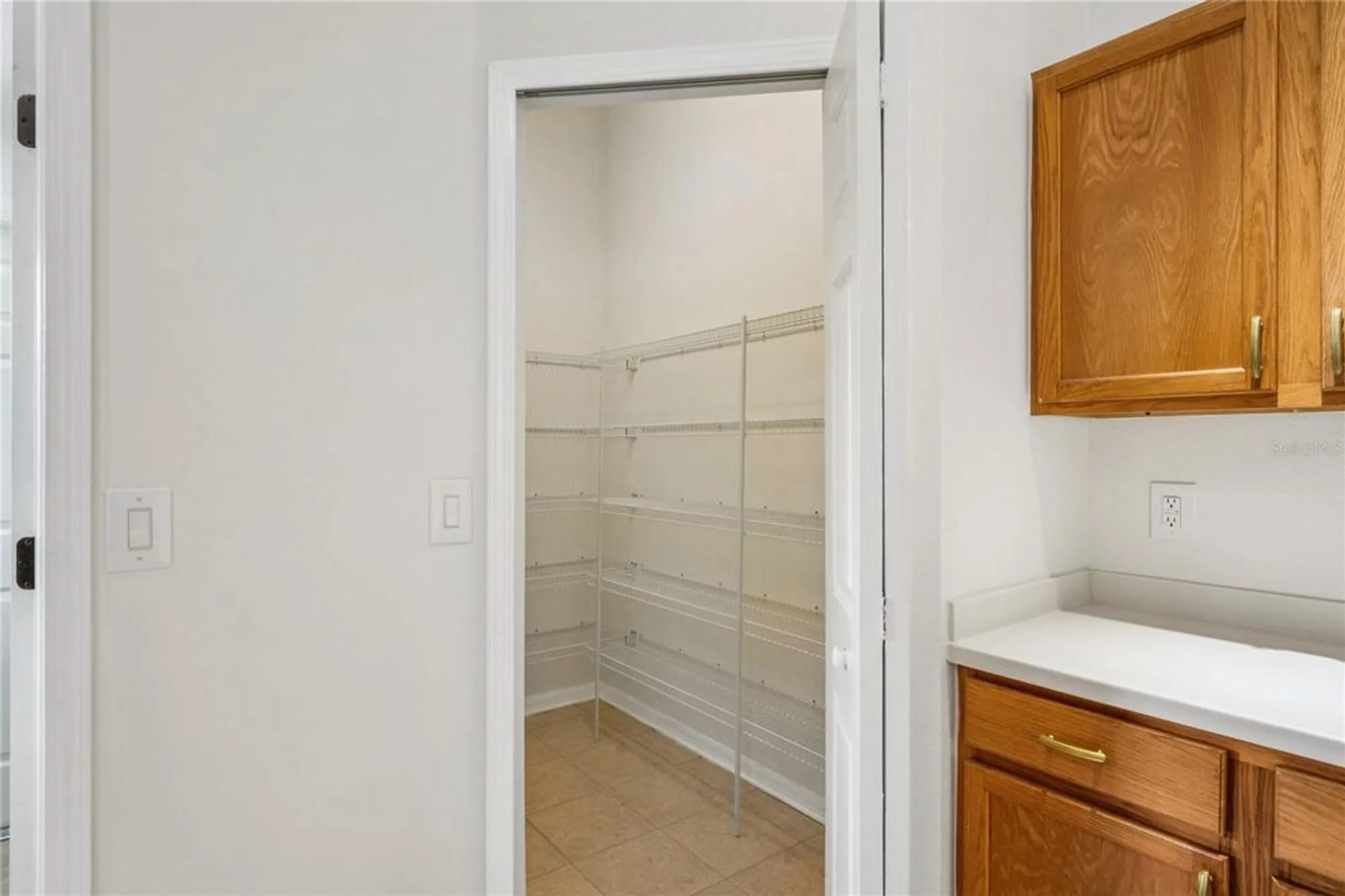 Property Slideshow image 15 of 81 | 322 greenwich cir, Spring Hill, FL, 34609