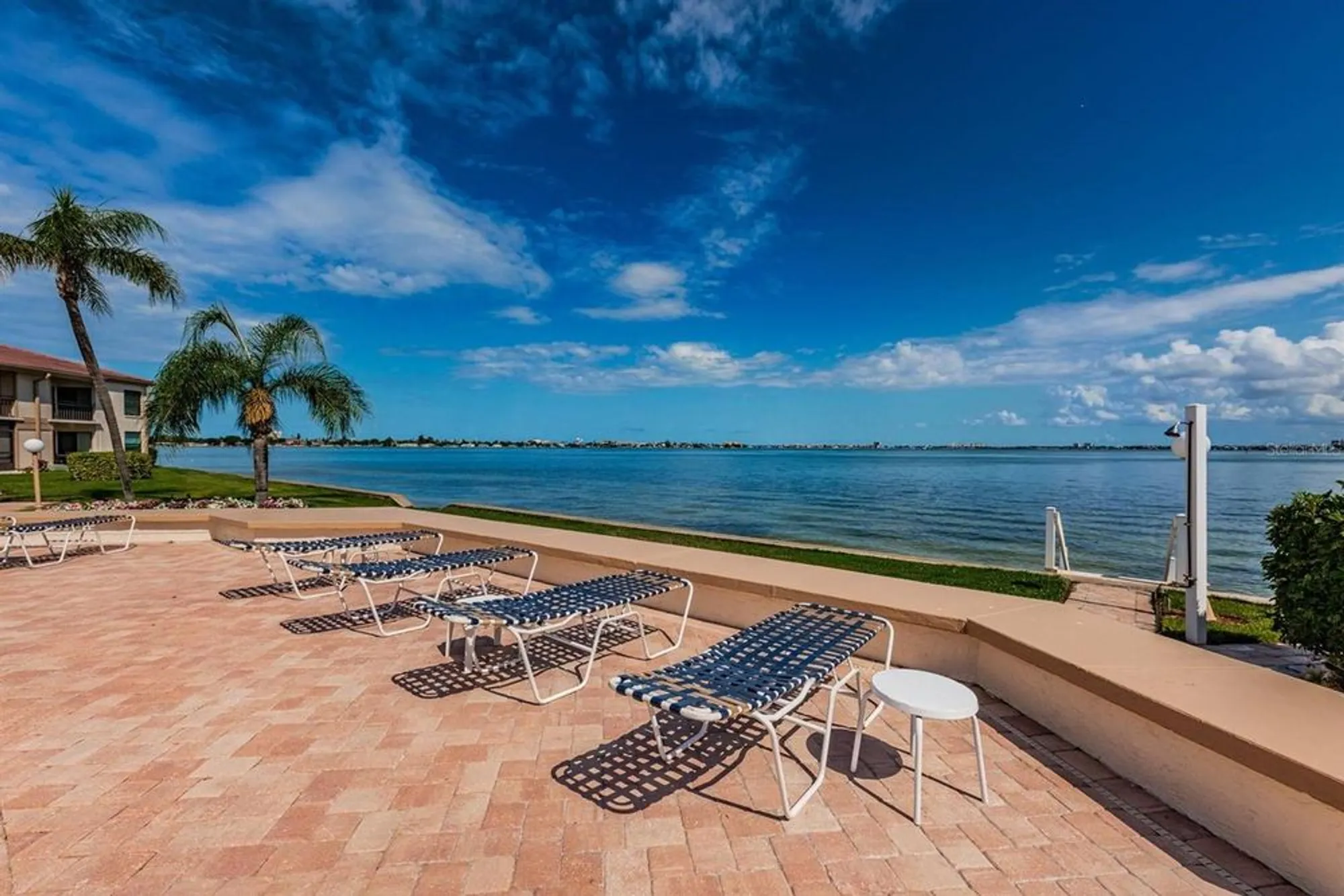 Property Slideshow image 14 of 16 | 6145 sun blvd apt 404, Saint Petersburg, FL, 33715